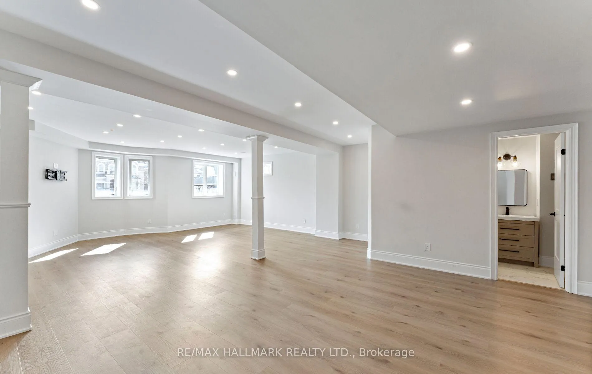 Photo 42 of 7 Perrigo Court, Vaughan, Patterson — HOMEH