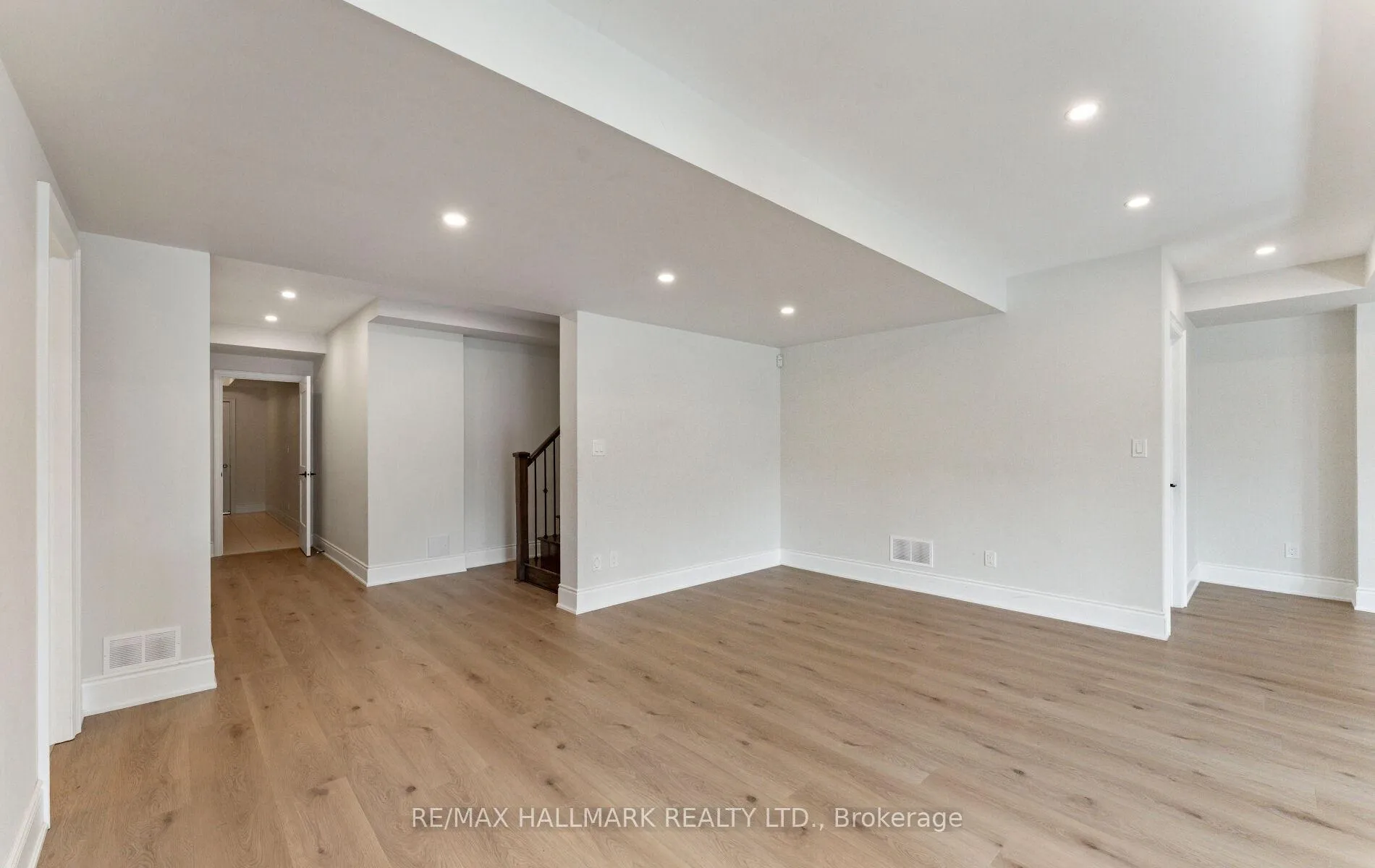 Photo 43 of 7 Perrigo Court, Vaughan, Patterson — HOMEH