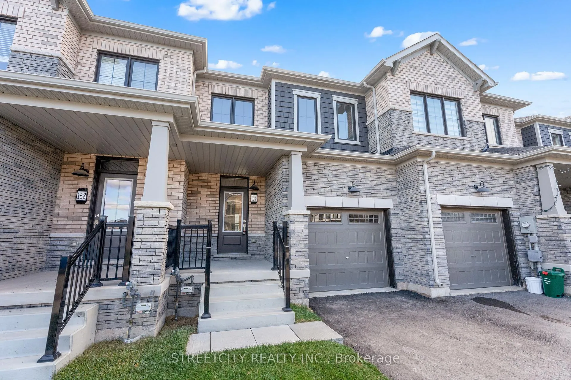 Photo 2 of 164 Keelson Street, Welland, Dain City — HOMEH