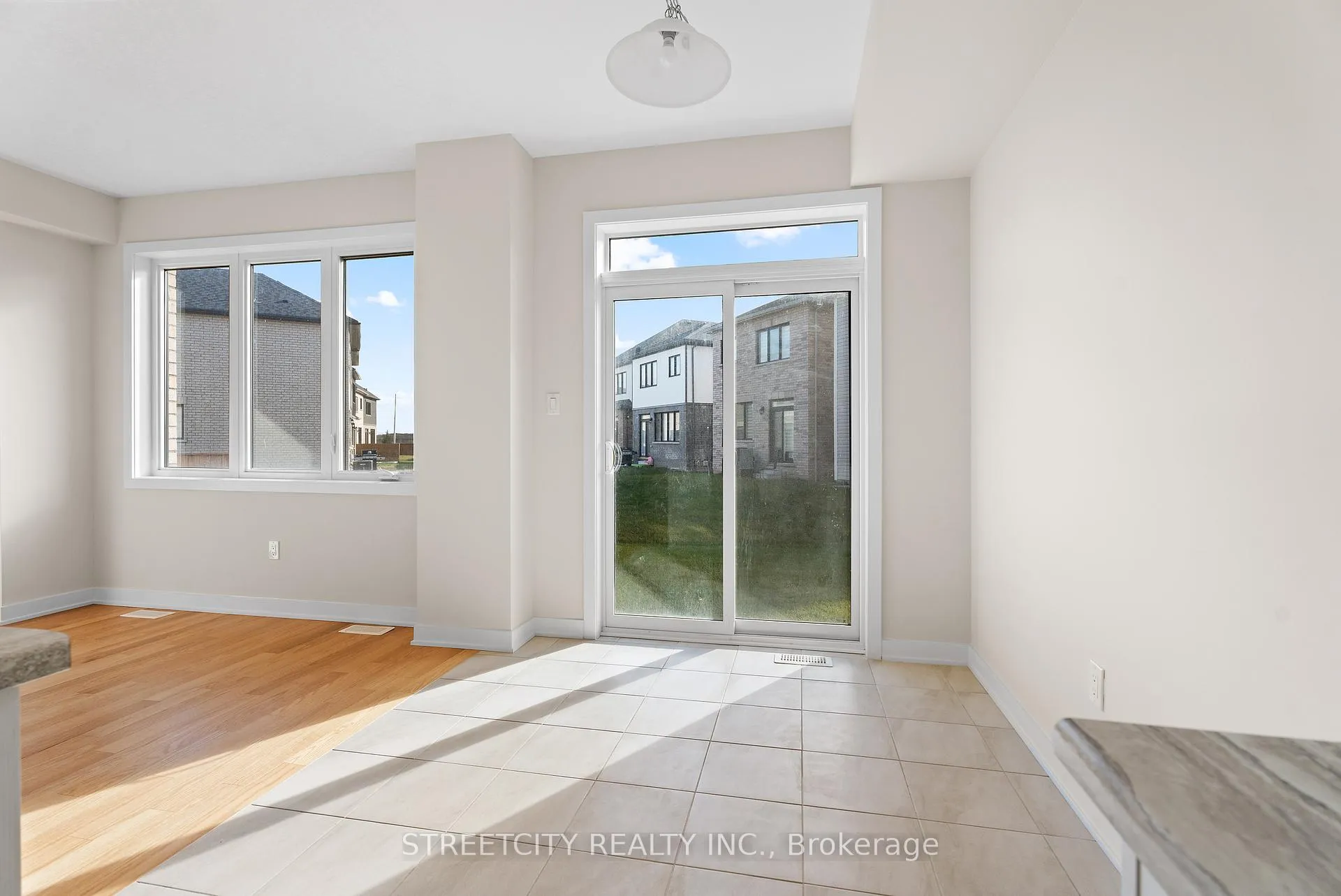 Photo 16 of 164 Keelson Street, Welland, Dain City — HOMEH