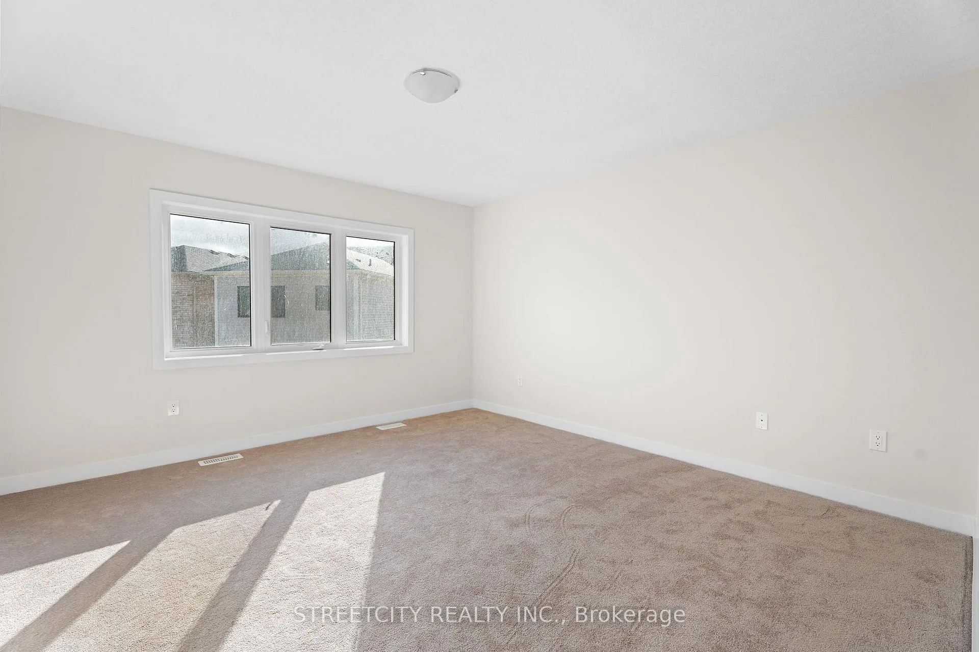 Photo 22 of 164 Keelson Street, Welland, Dain City — HOMEH