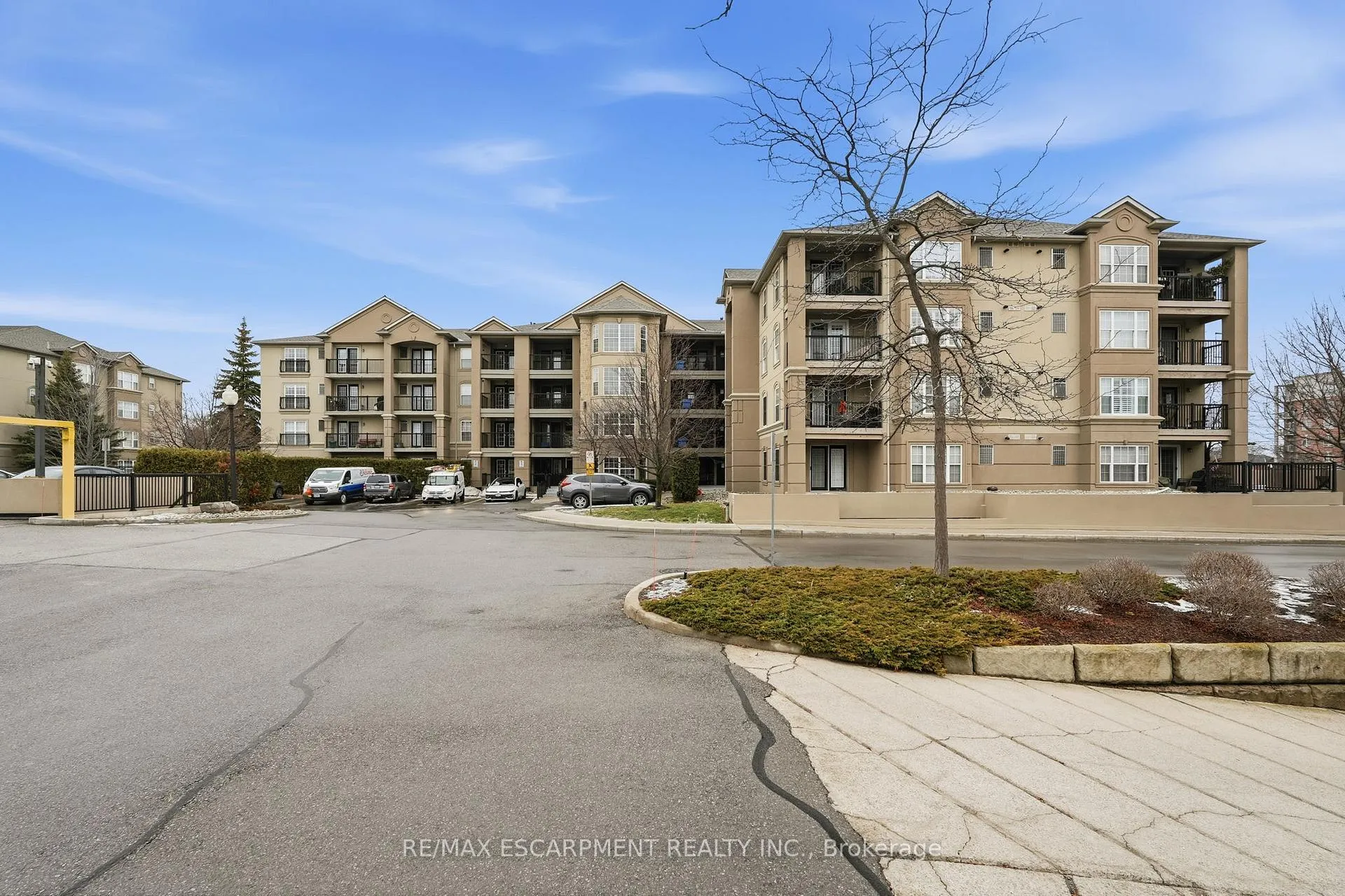Photo 1 of Unit 308, 2055 Appleby Line, Burlington, Uptown — HOMEH