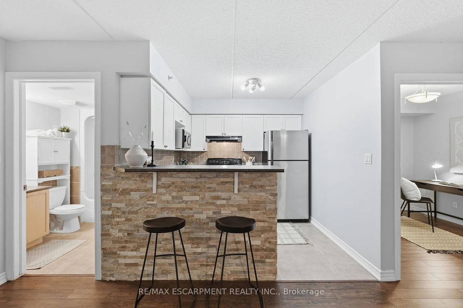 Photo 12 of Unit 308, 2055 Appleby Line, Burlington, Uptown — HOMEH