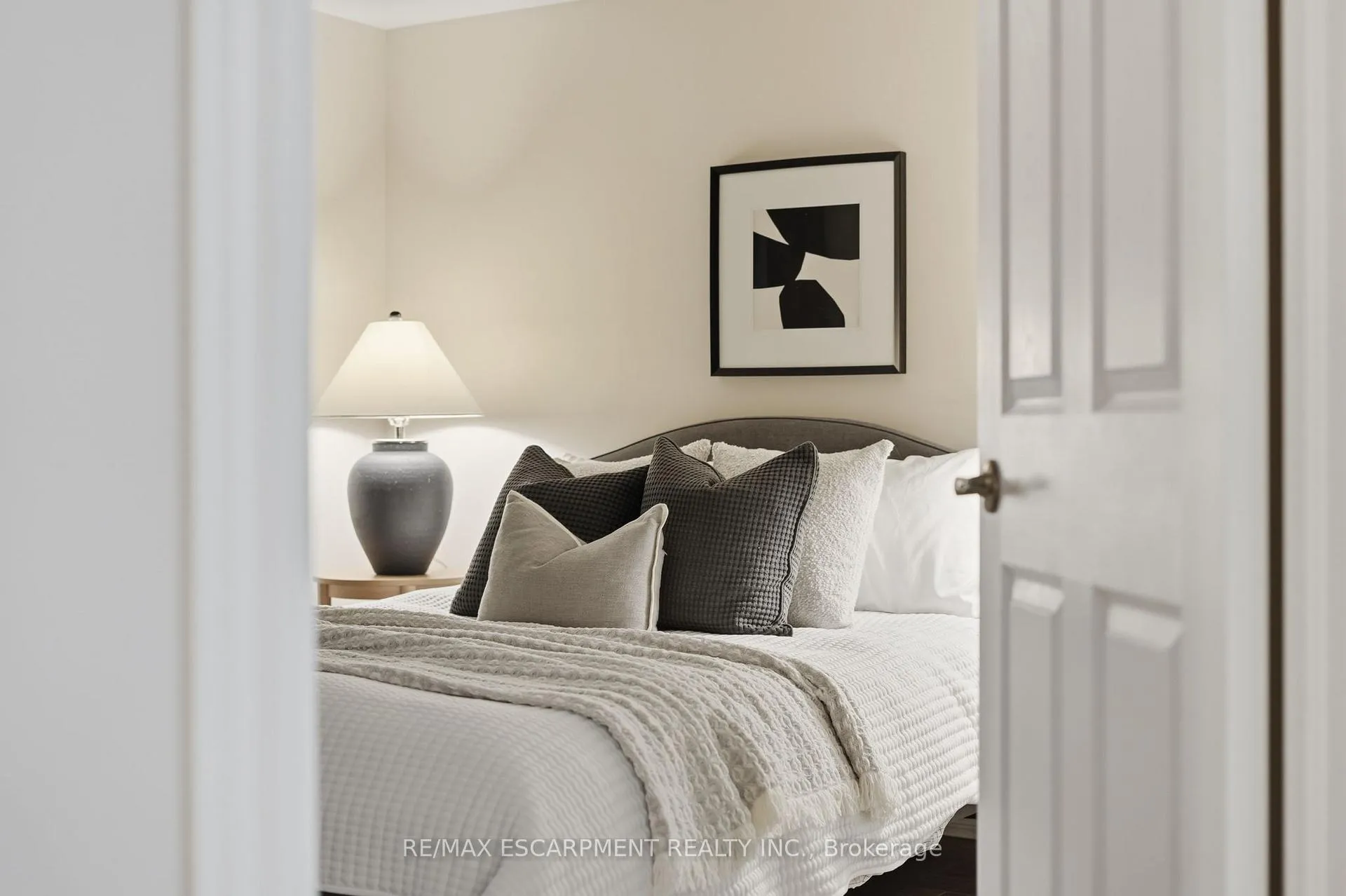 Photo 19 of Unit 308, 2055 Appleby Line, Burlington, Uptown — HOMEH