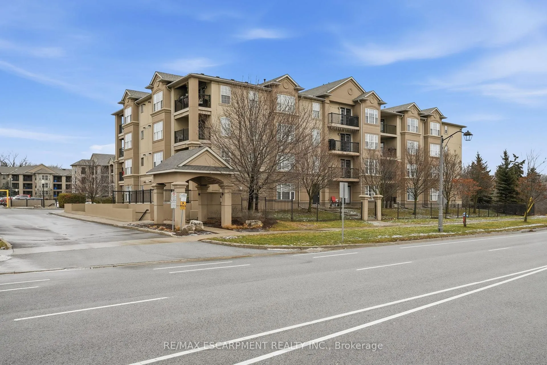 Photo 37 of Unit 308, 2055 Appleby Line, Burlington, Uptown — HOMEH