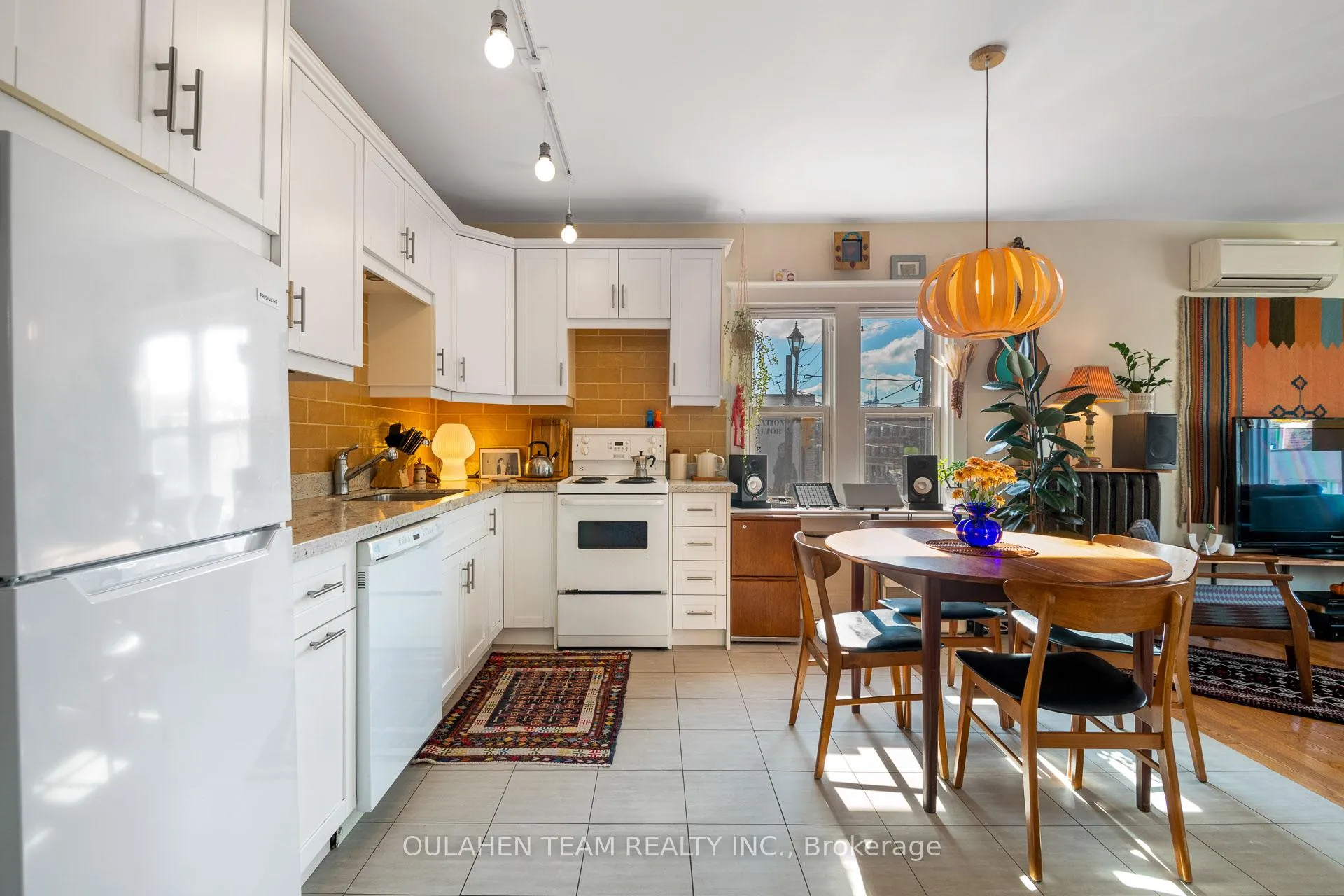 Photo 6 of Unit A, 817 Broadview Avenue, Toronto, Playter Estates-Danforth — HOMEH