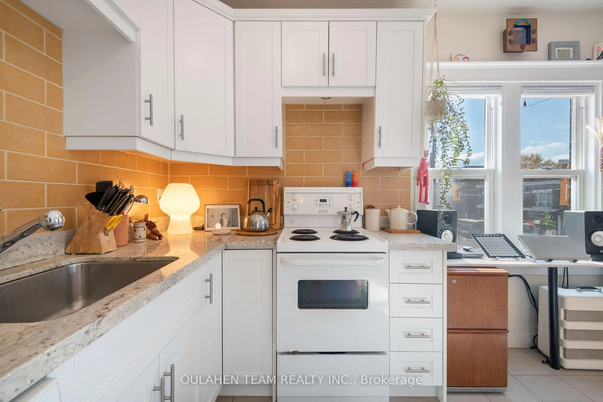 Photo 8 of Unit A, 817 Broadview Avenue, Toronto, Playter Estates-Danforth — HOMEH