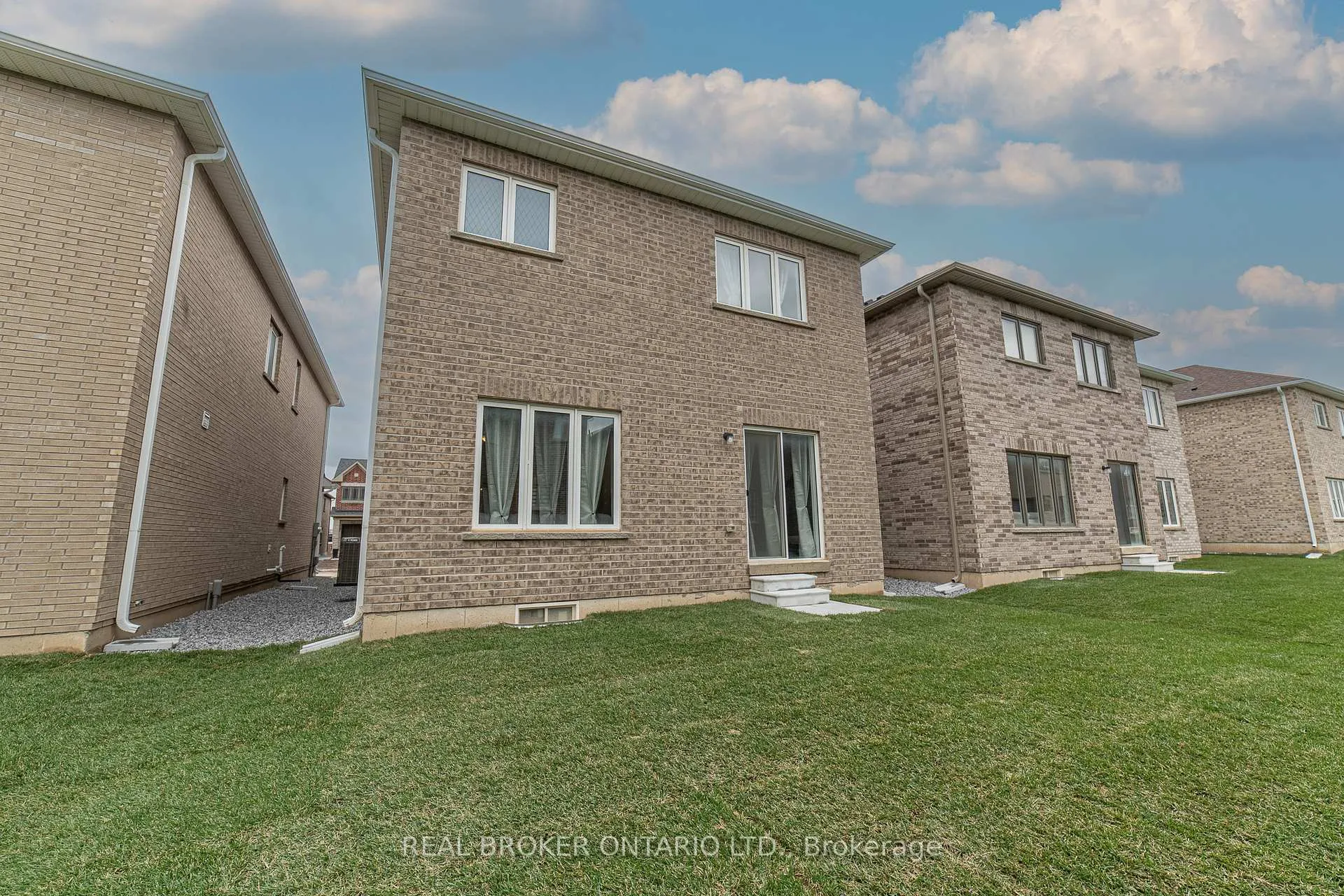 Photo 47 of 225 Palace Street, Thorold, Thorold Downtown — HOMEH
