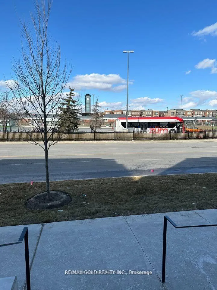 Photo 14 of Unit 8, 30 Lagerfeld Drive, Brampton, Northwest Brampton — HOMEH