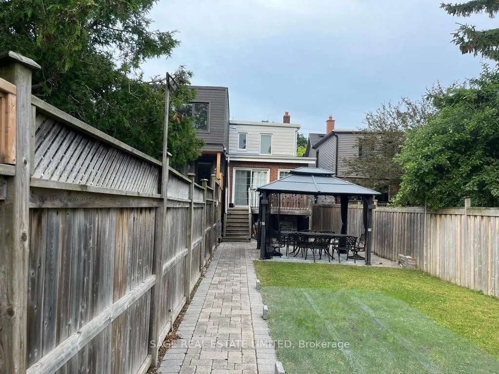 Photo 20 of 176 Lawlor Avenue, Toronto, East End-Danforth — HOMEH