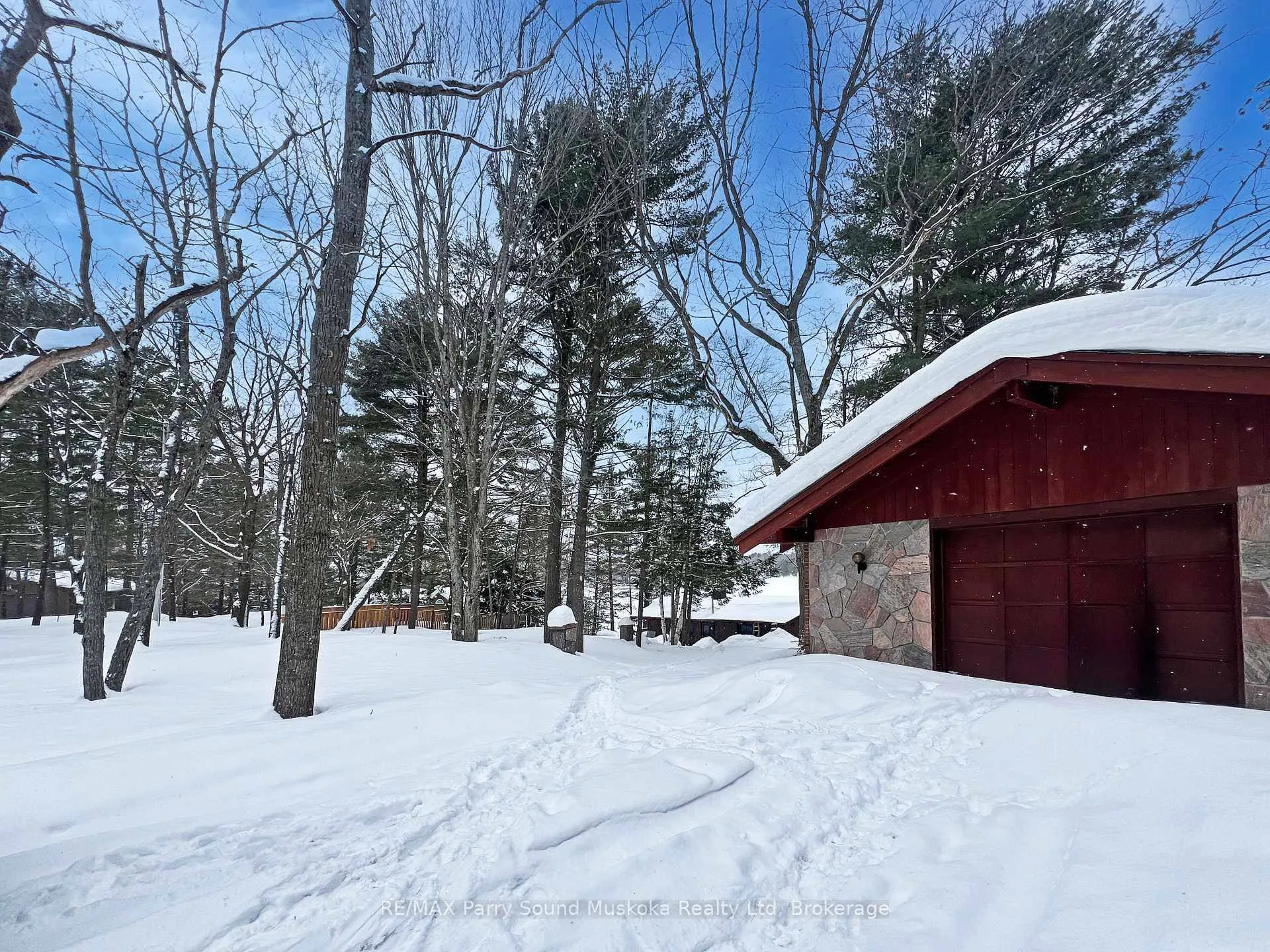 Photo 28 of 45 Ridgeway Drive, Carling — HOMEH
