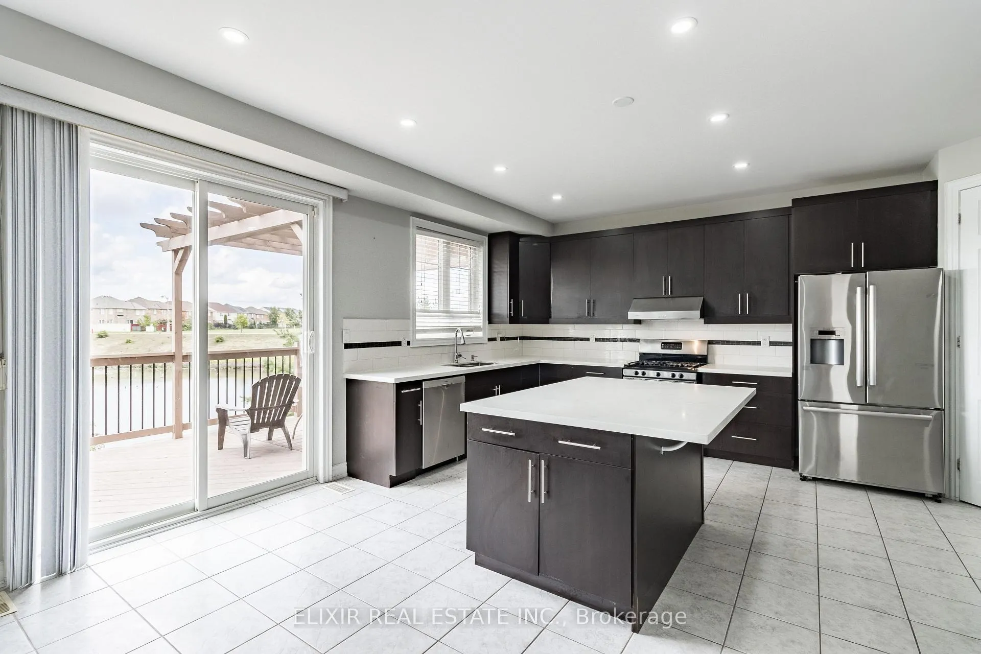 Photo 11 of 40 Personna Circle, Brampton, Credit Valley — HOMEH
