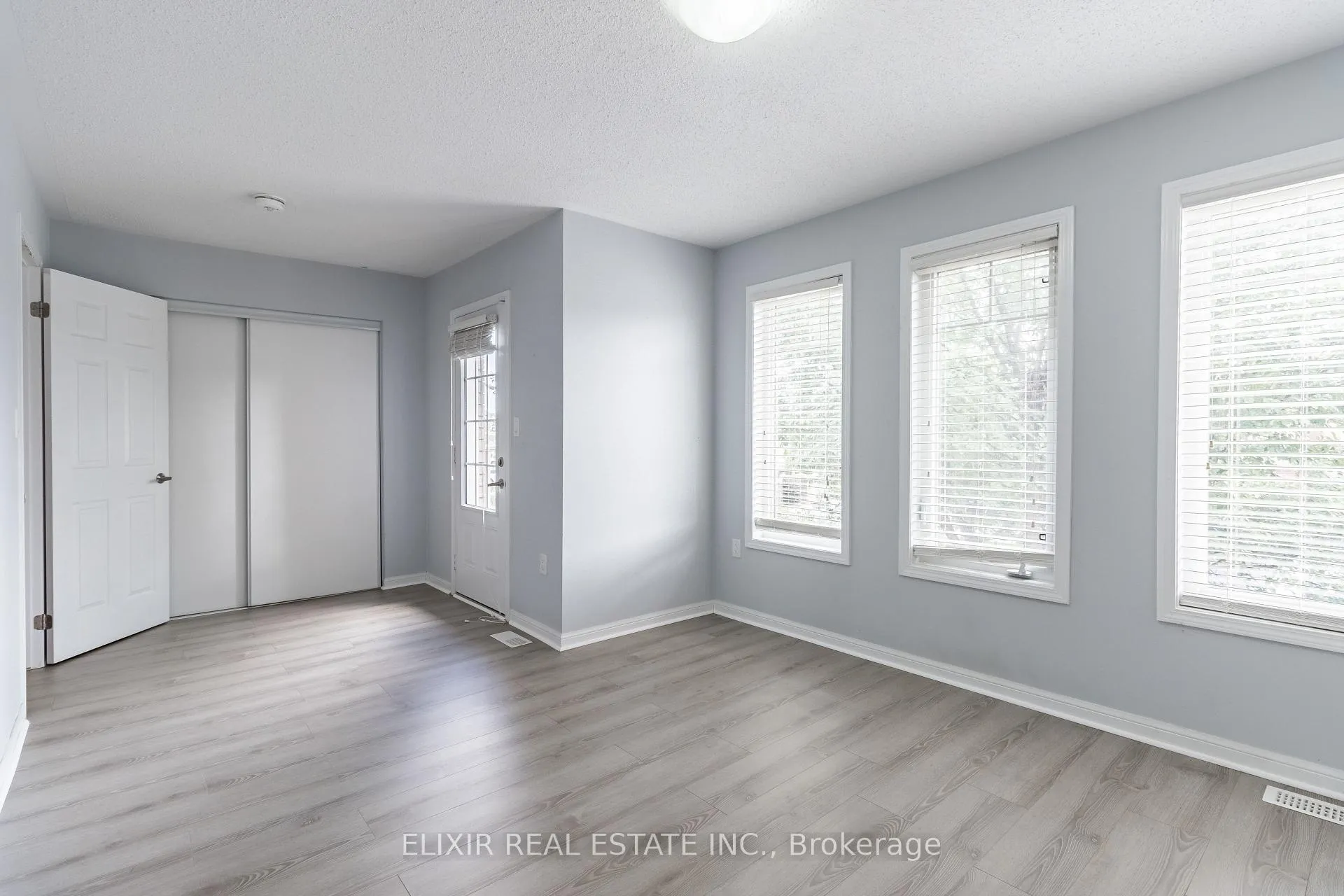 Photo 17 of 40 Personna Circle, Brampton, Credit Valley — HOMEH