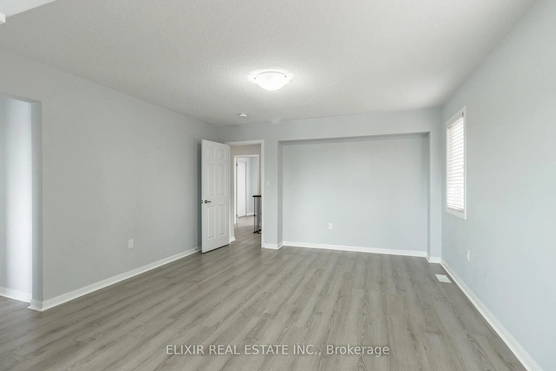 Photo 19 of 40 Personna Circle, Brampton, Credit Valley — HOMEH
