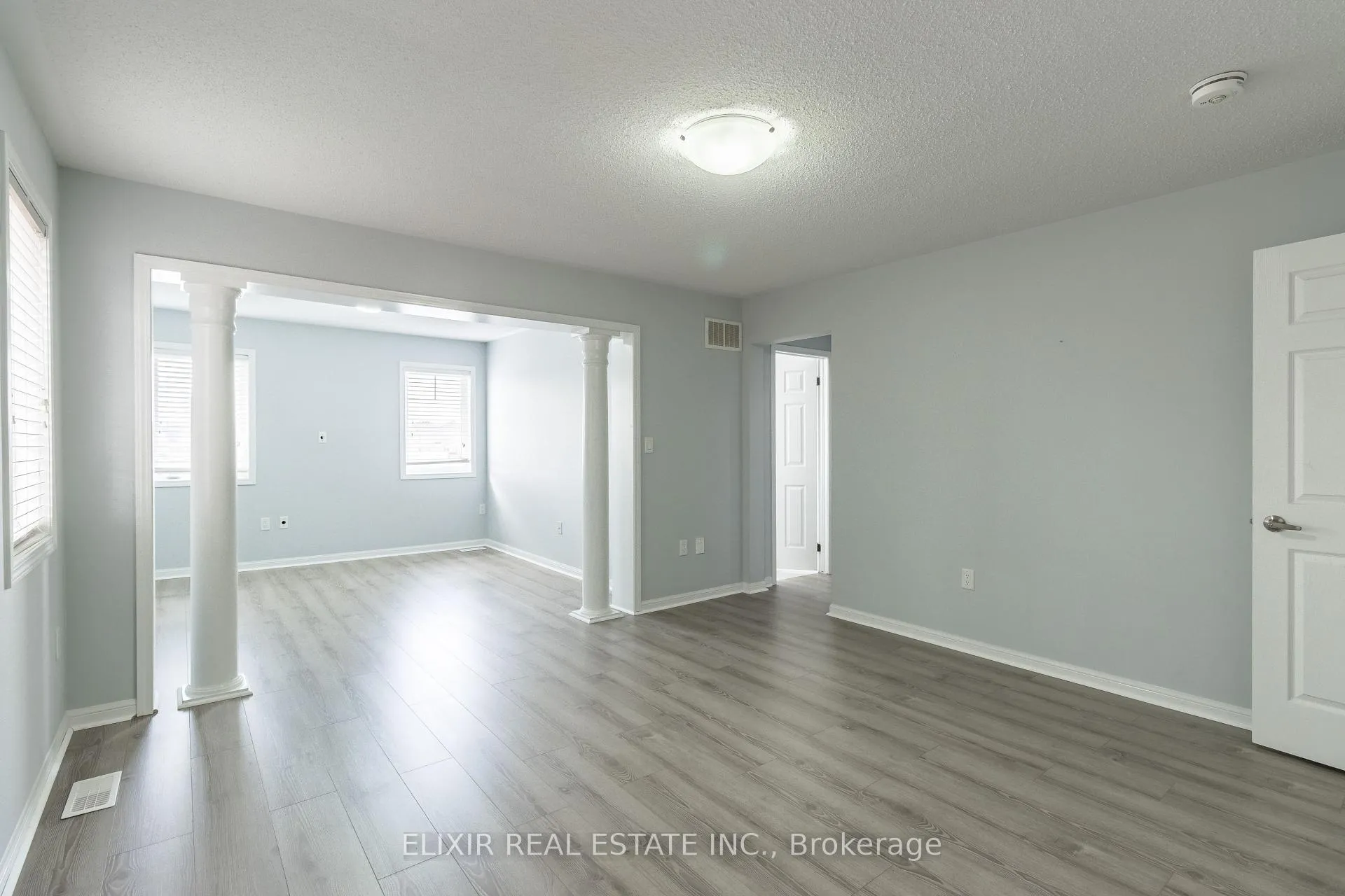 Photo 20 of 40 Personna Circle, Brampton, Credit Valley — HOMEH