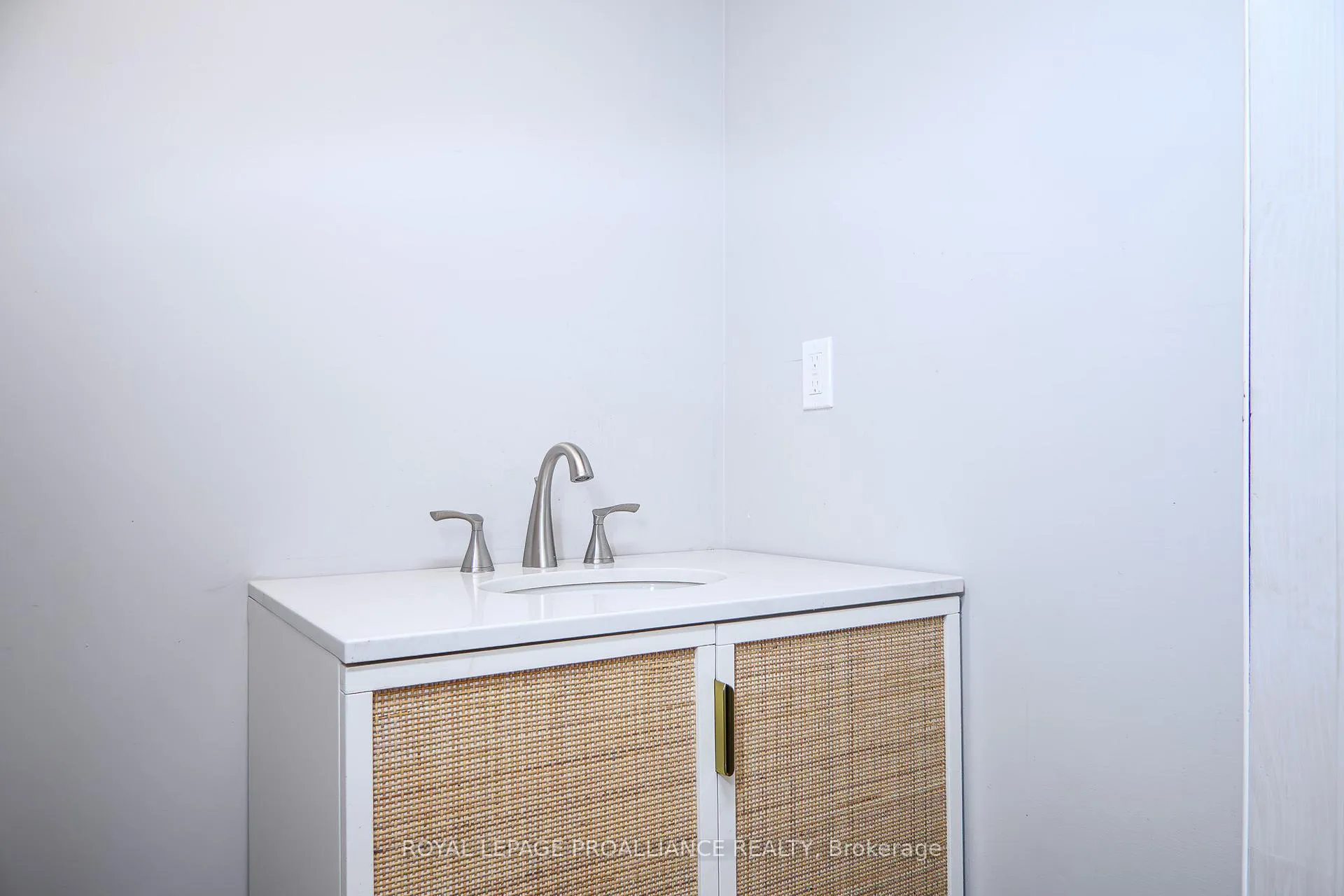 Photo 29 of Unit 19, 22 Pitt Street, Prince Edward County, Picton Ward — HOMEH