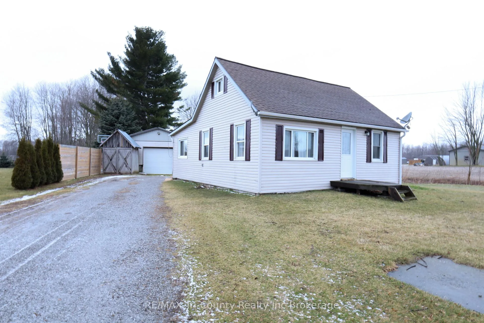 Photo 1 of 787 Norfolk County 28 Road, Norfolk, Rural Houghton — HOMEH