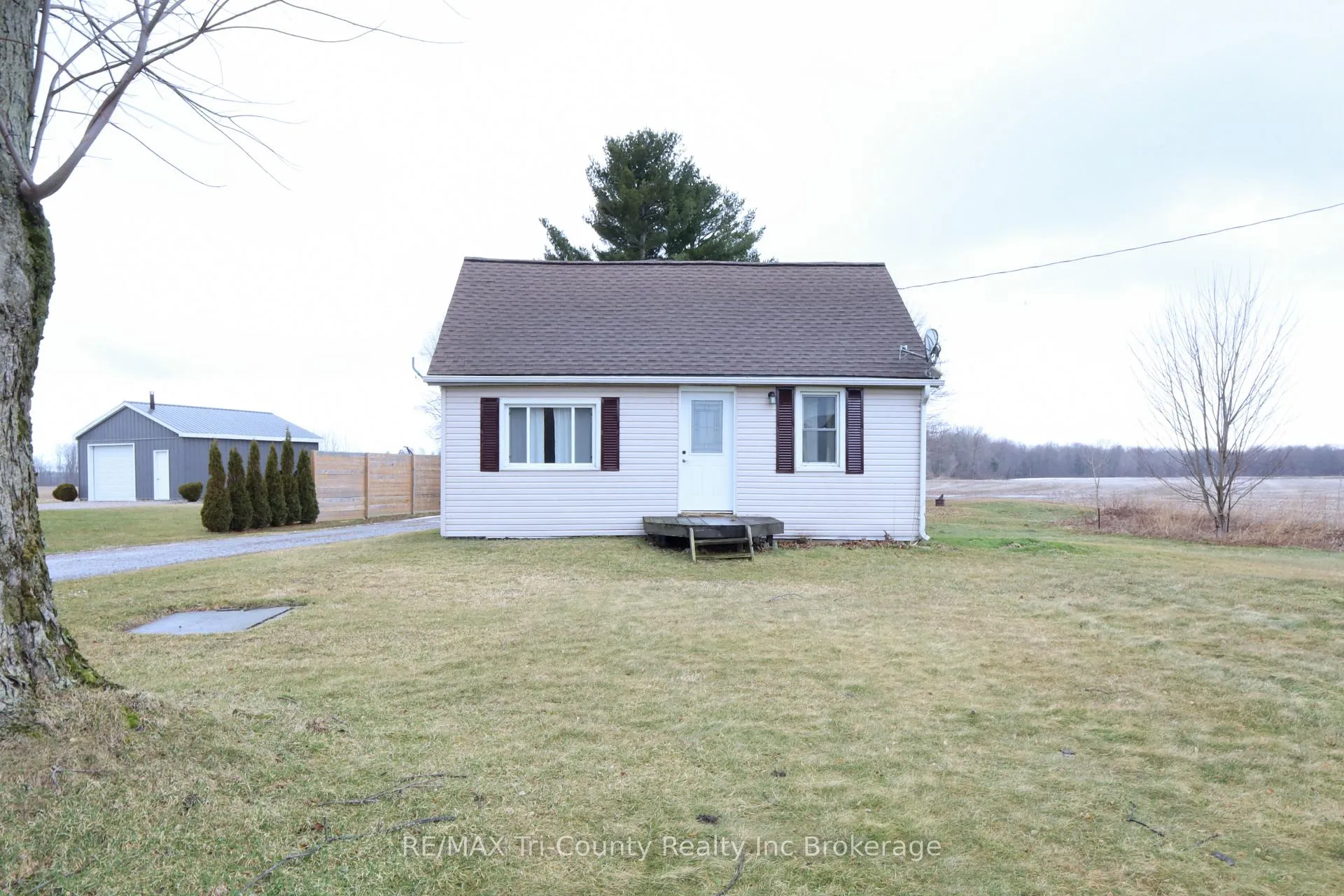 Photo 3 of 787 Norfolk County 28 Road, Norfolk, Rural Houghton — HOMEH