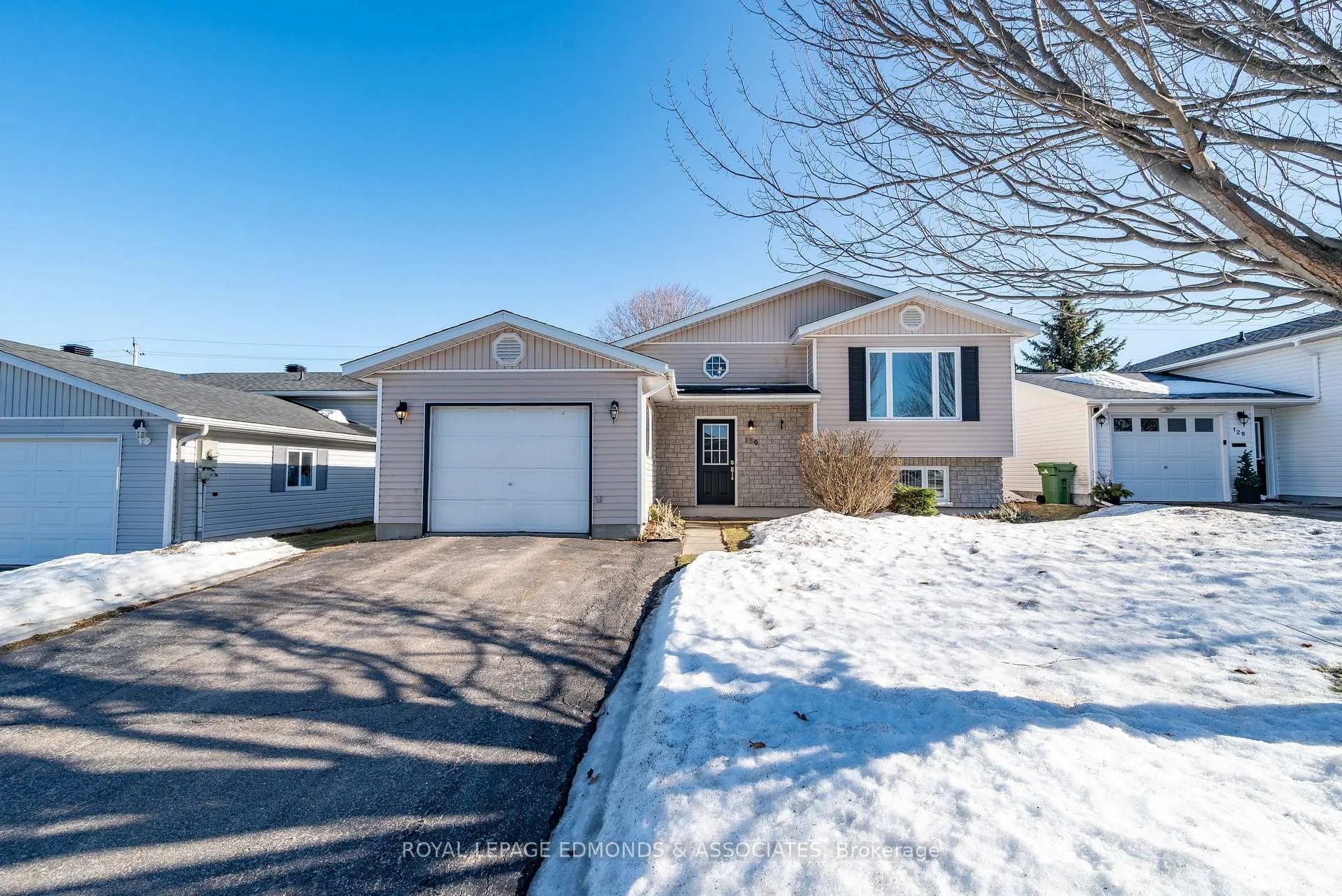 Photo 1 of 130 Cockburn Crescent, Pembroke — HOMEH