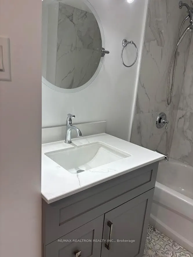 Photo 5 of Unit Bsmt, 50 Tansley Road, Vaughan, Brownridge — HOMEH