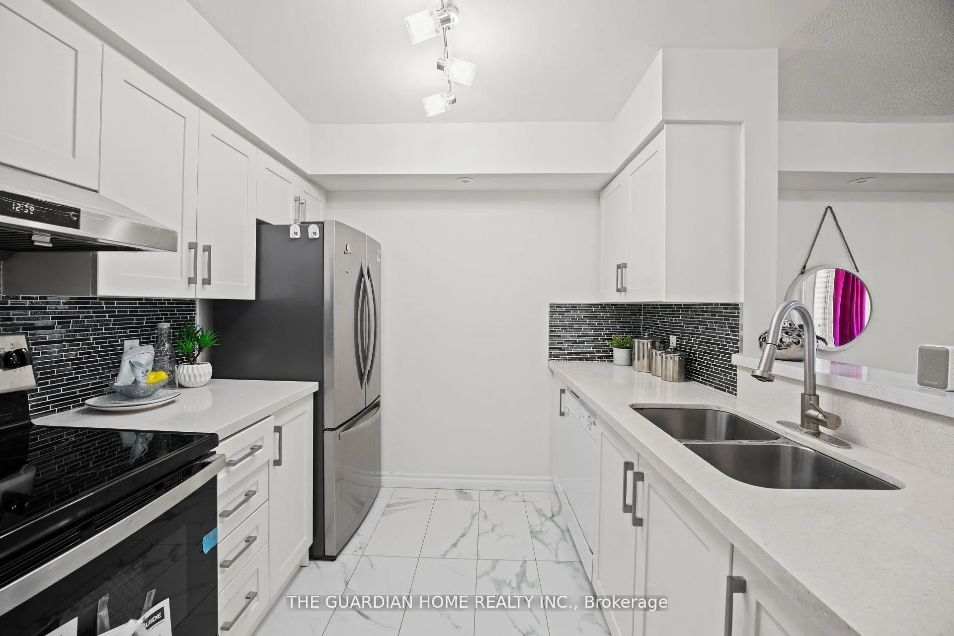 Photo 8 of Unit 28, 88 Old Kennedy Road, Markham, Milliken Mills East — HOMEH