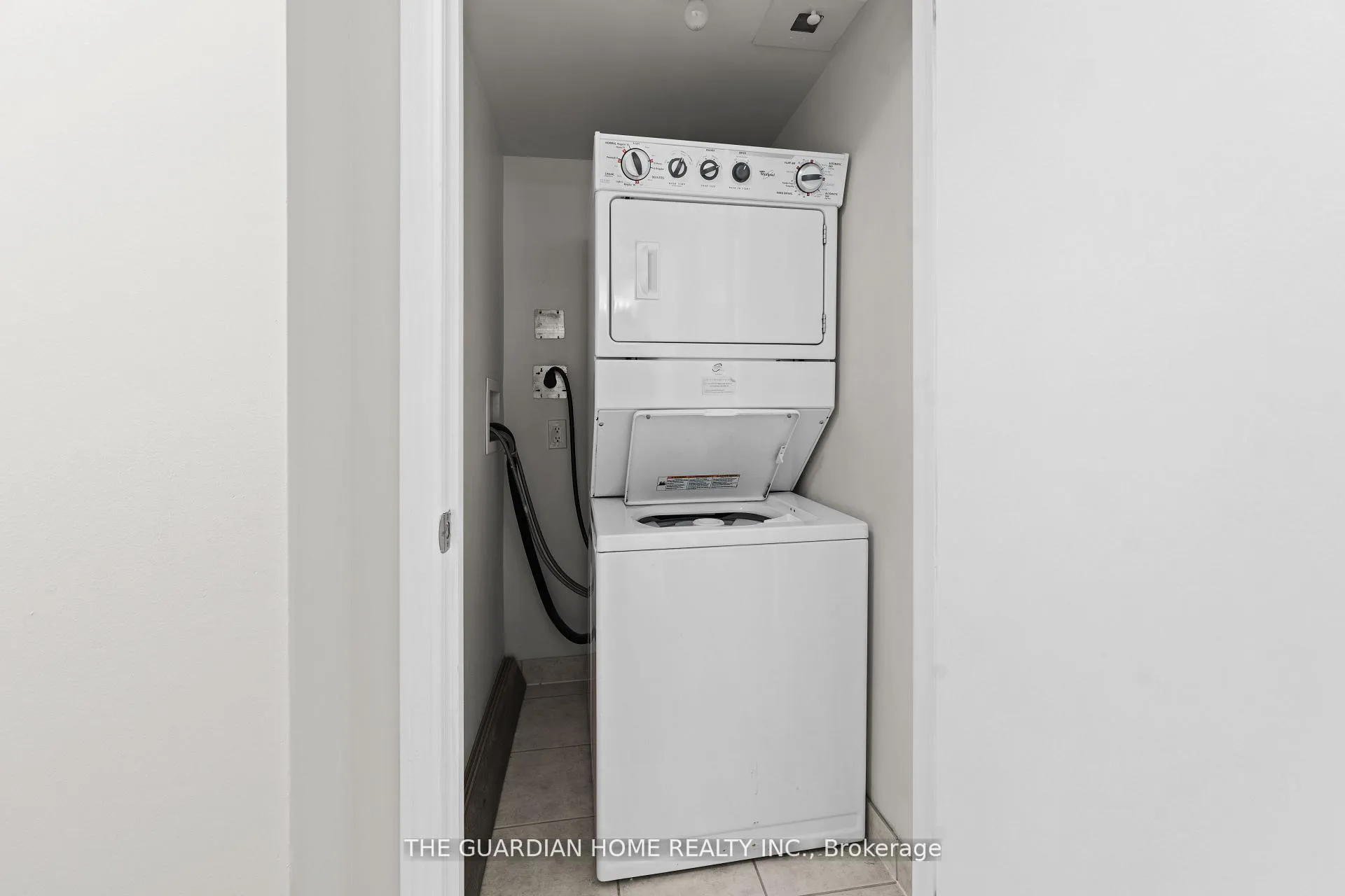 Photo 11 of Unit 28, 88 Old Kennedy Road, Markham, Milliken Mills East — HOMEH