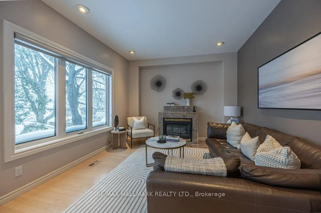 Photo 10 of 82 Grandview Avenue, Markham, Grandview — HOMEH