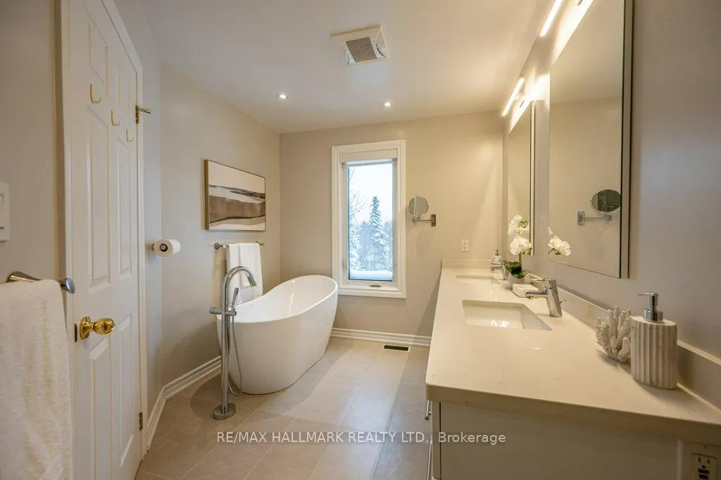Photo 16 of 82 Grandview Avenue, Markham, Grandview — HOMEH