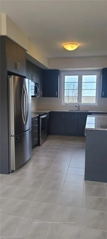 Photo 5 of 23 Utter Place, Hamilton, Stoney Creek Mountain — HOMEH