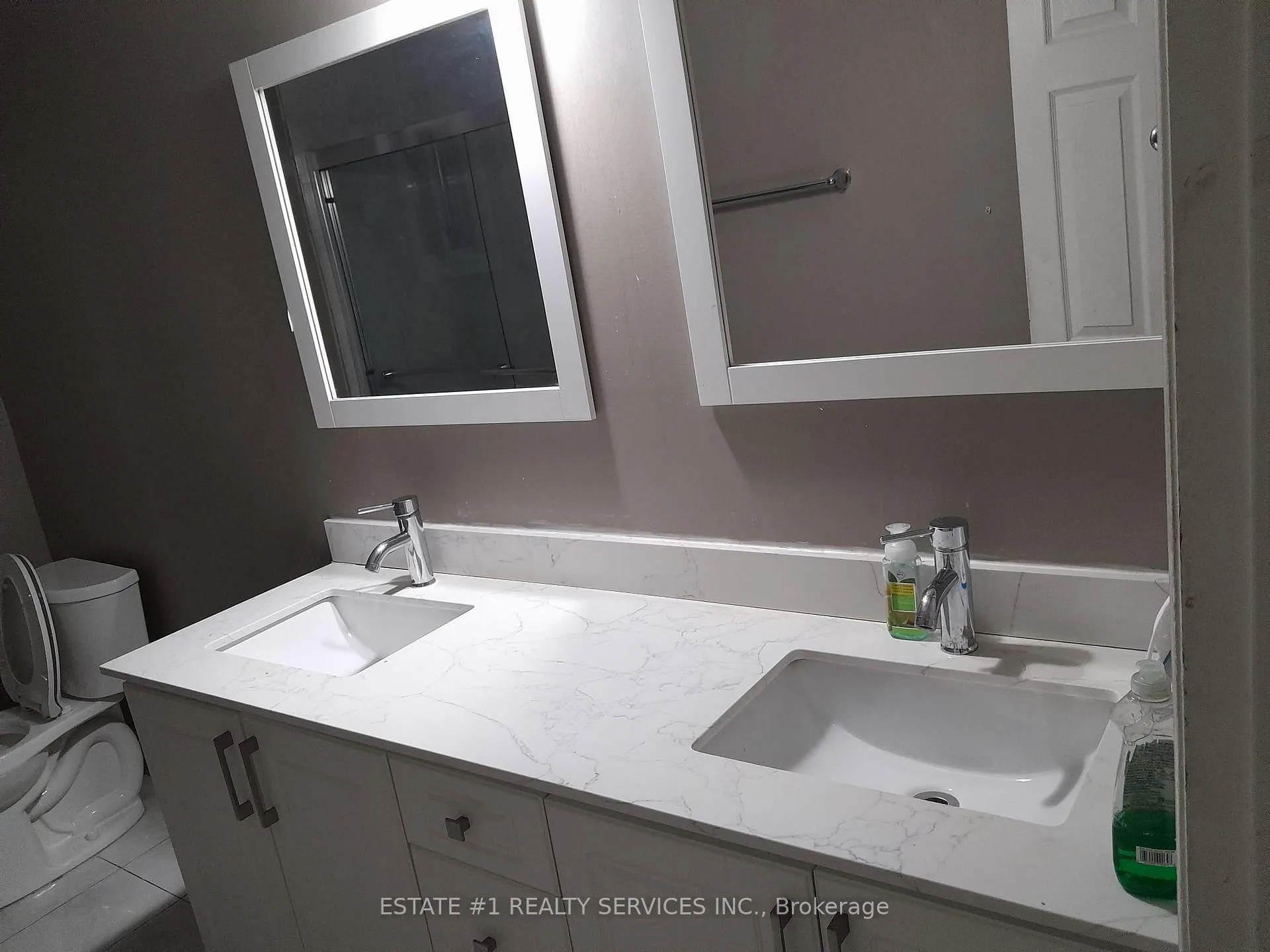 Photo 7 of 27 Cannon Crescent, Brampton, Fletcher's West — HOMEH