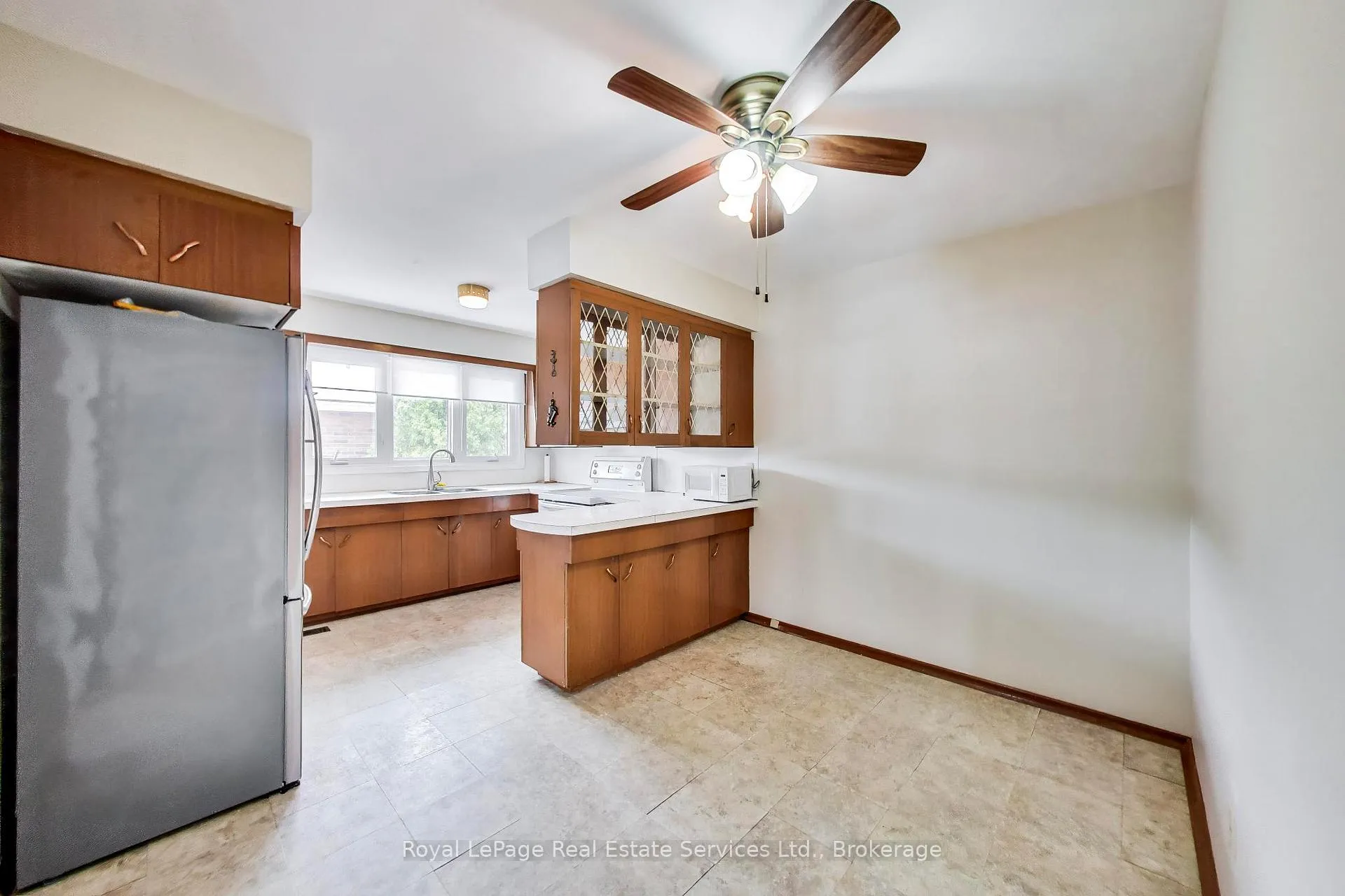 Photo 10 of 25 Sandringham Avenue, Hamilton, Westcliffe — HOMEH