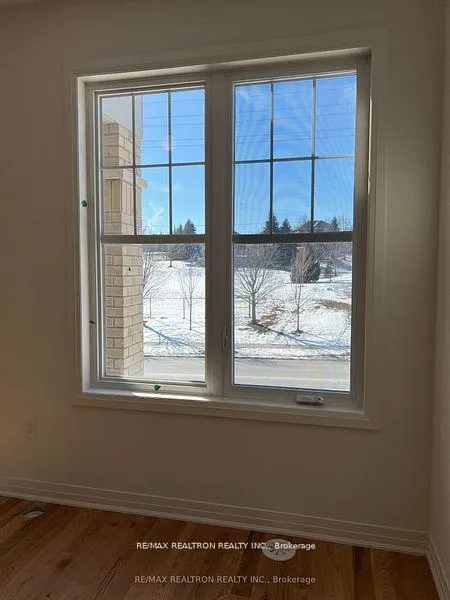 Photo 4 of 1467 Green Road, Clarington, Bowmanville — HOMEH