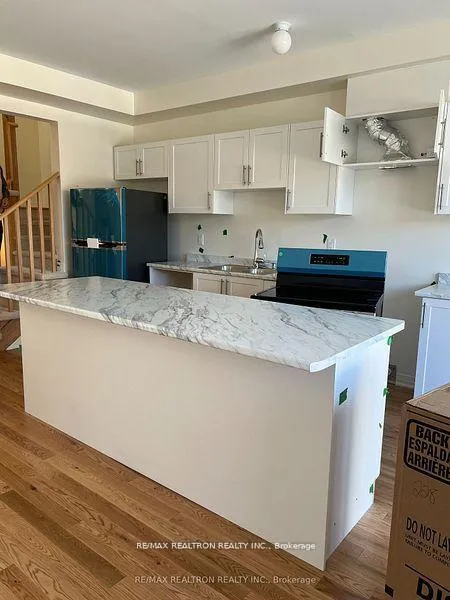 Photo 5 of 1467 Green Road, Clarington, Bowmanville — HOMEH