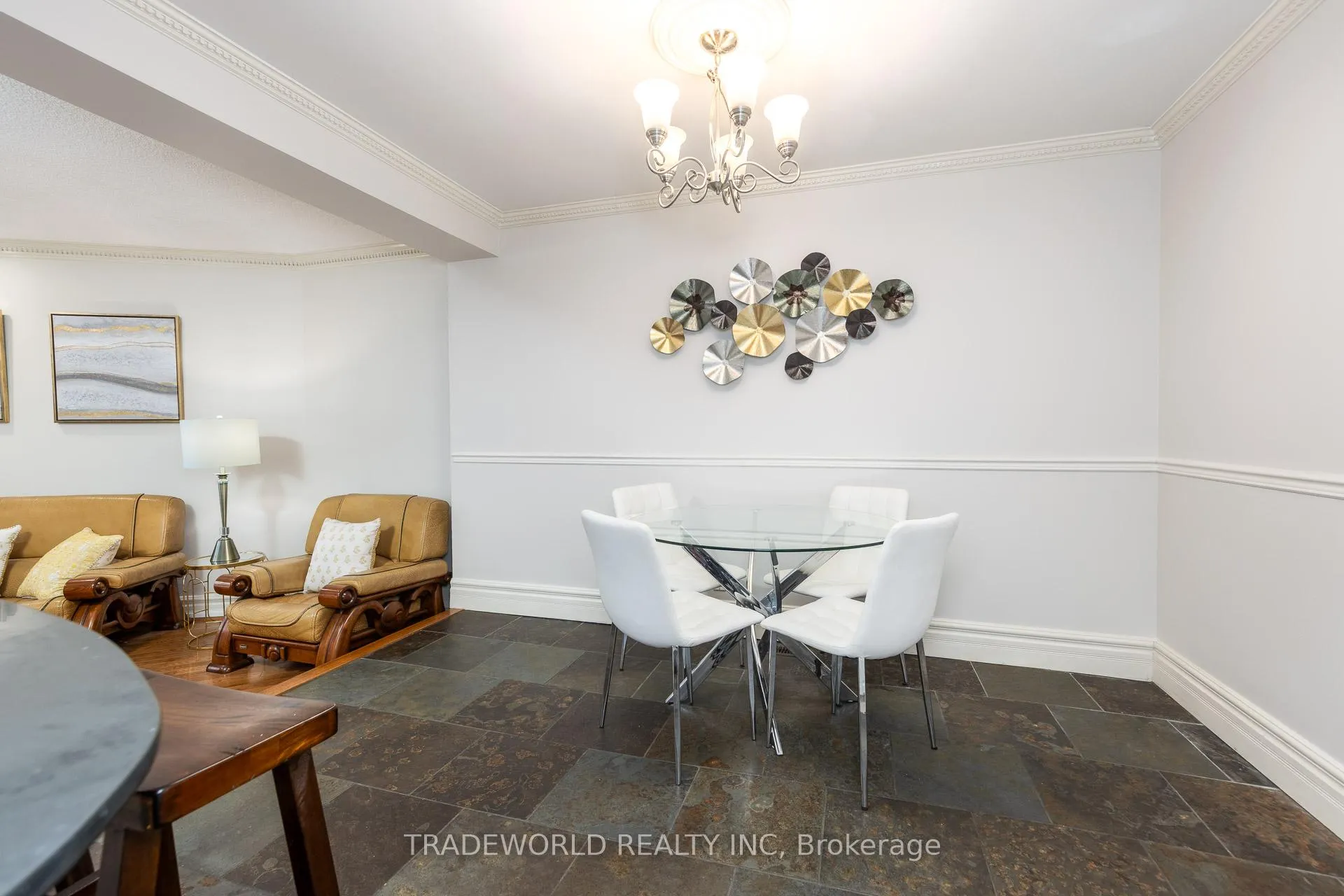 Photo 9 of 36 Banff Road, Toronto, Mount Pleasant East — HOMEH