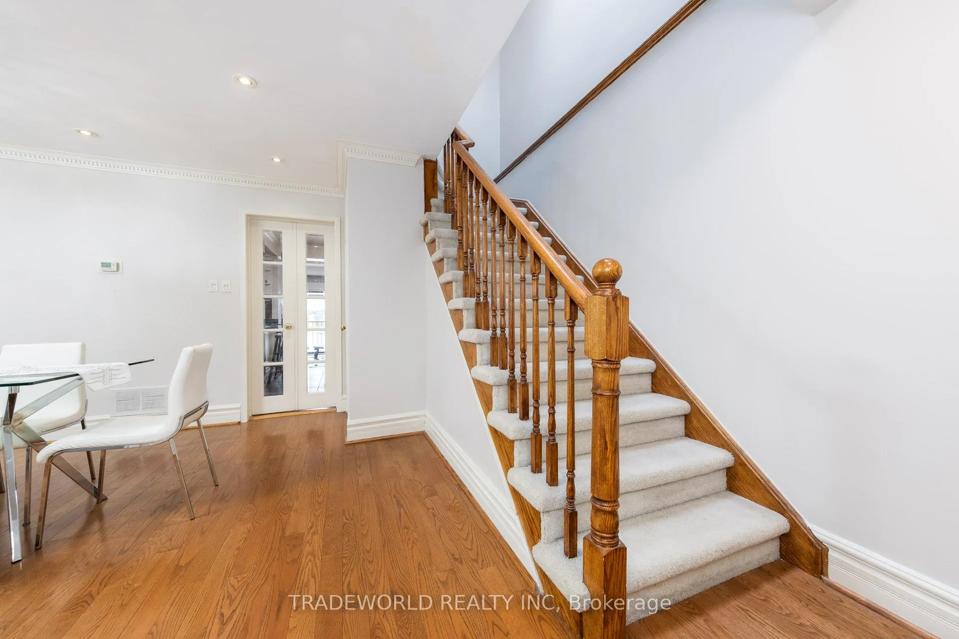 Photo 16 of 36 Banff Road, Toronto, Mount Pleasant East — HOMEH