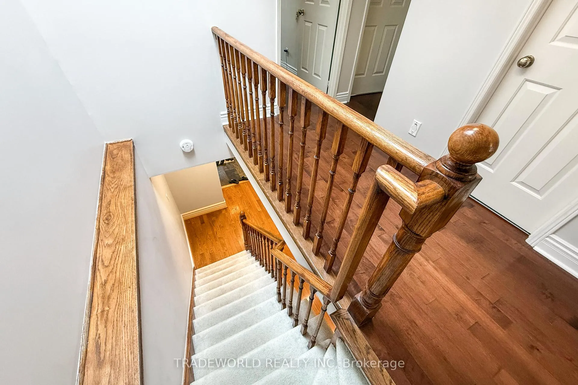 Photo 17 of 36 Banff Road, Toronto, Mount Pleasant East — HOMEH