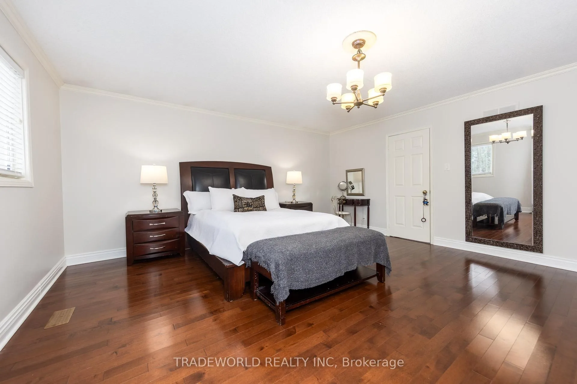 Photo 22 of 36 Banff Road, Toronto, Mount Pleasant East — HOMEH