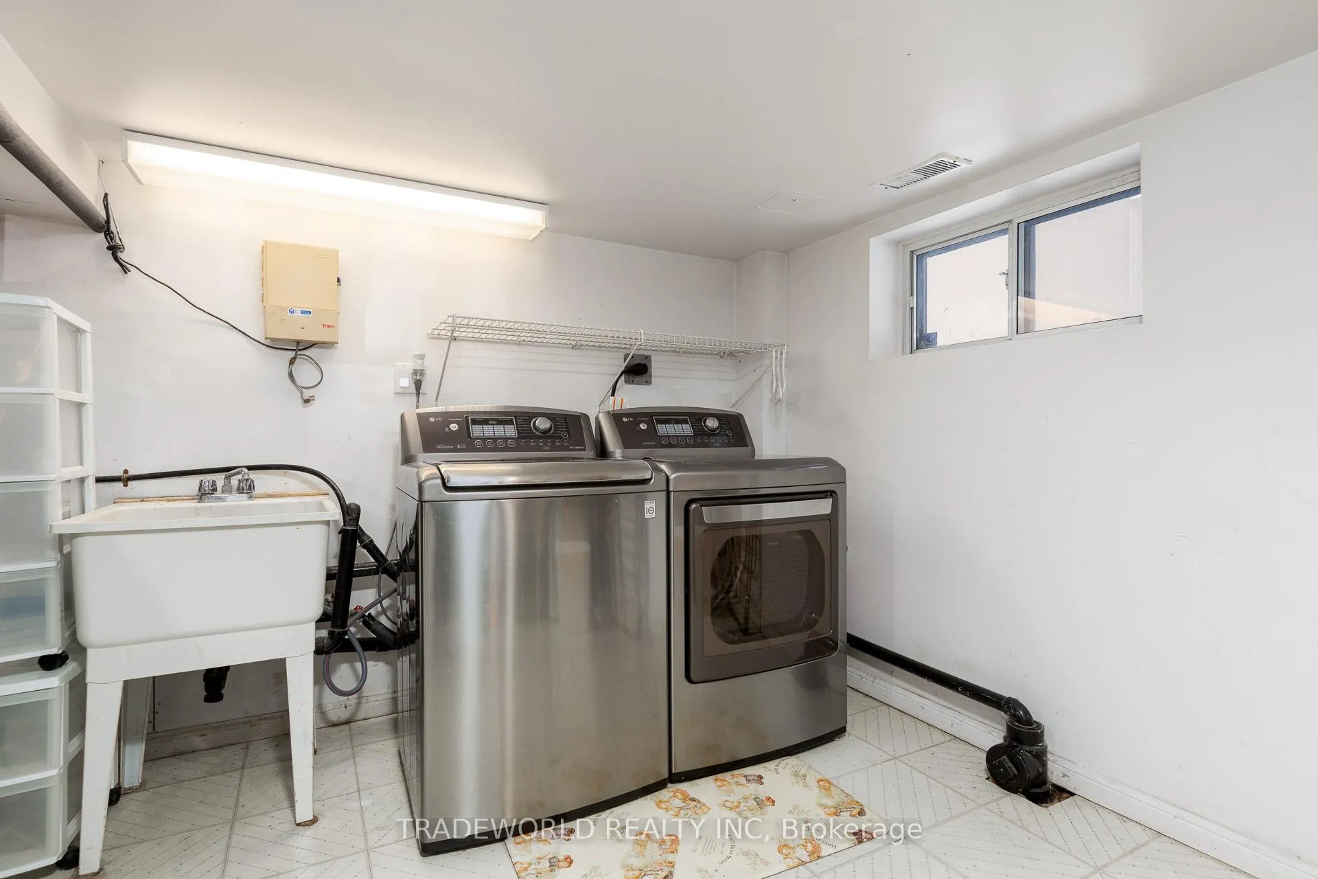 Photo 34 of 36 Banff Road, Toronto, Mount Pleasant East — HOMEH