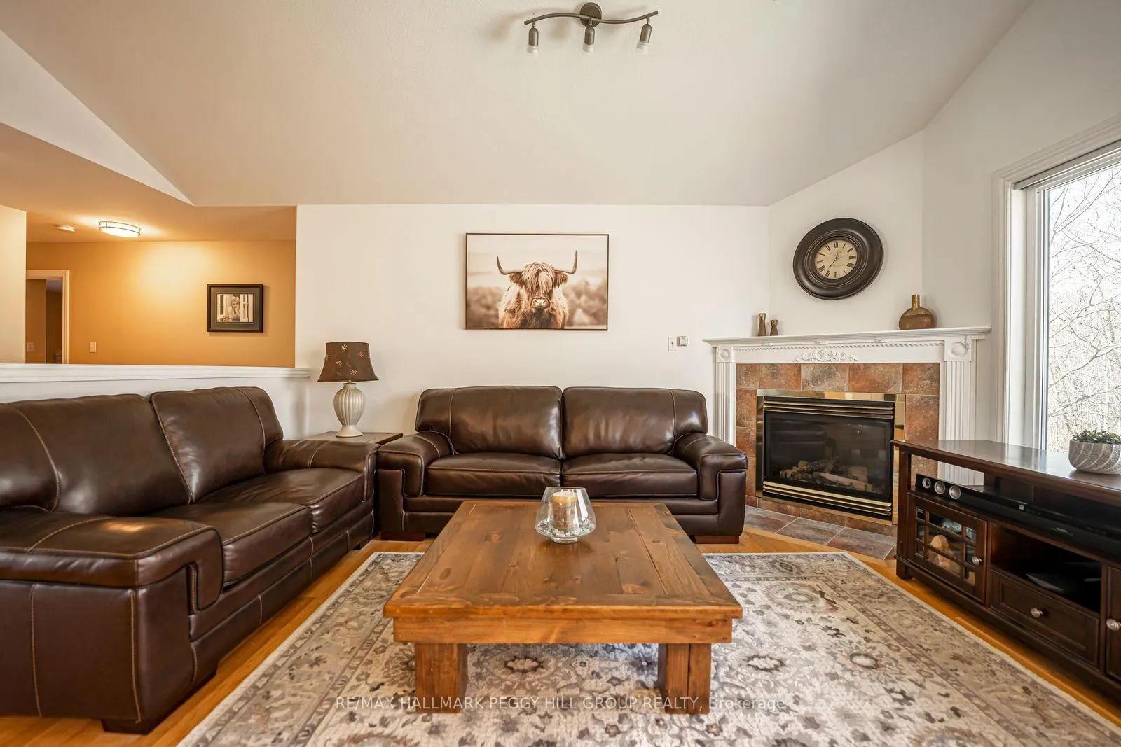 Photo 7 of 44 Nicklaus Drive, Barrie, East Bayfield — HOMEH