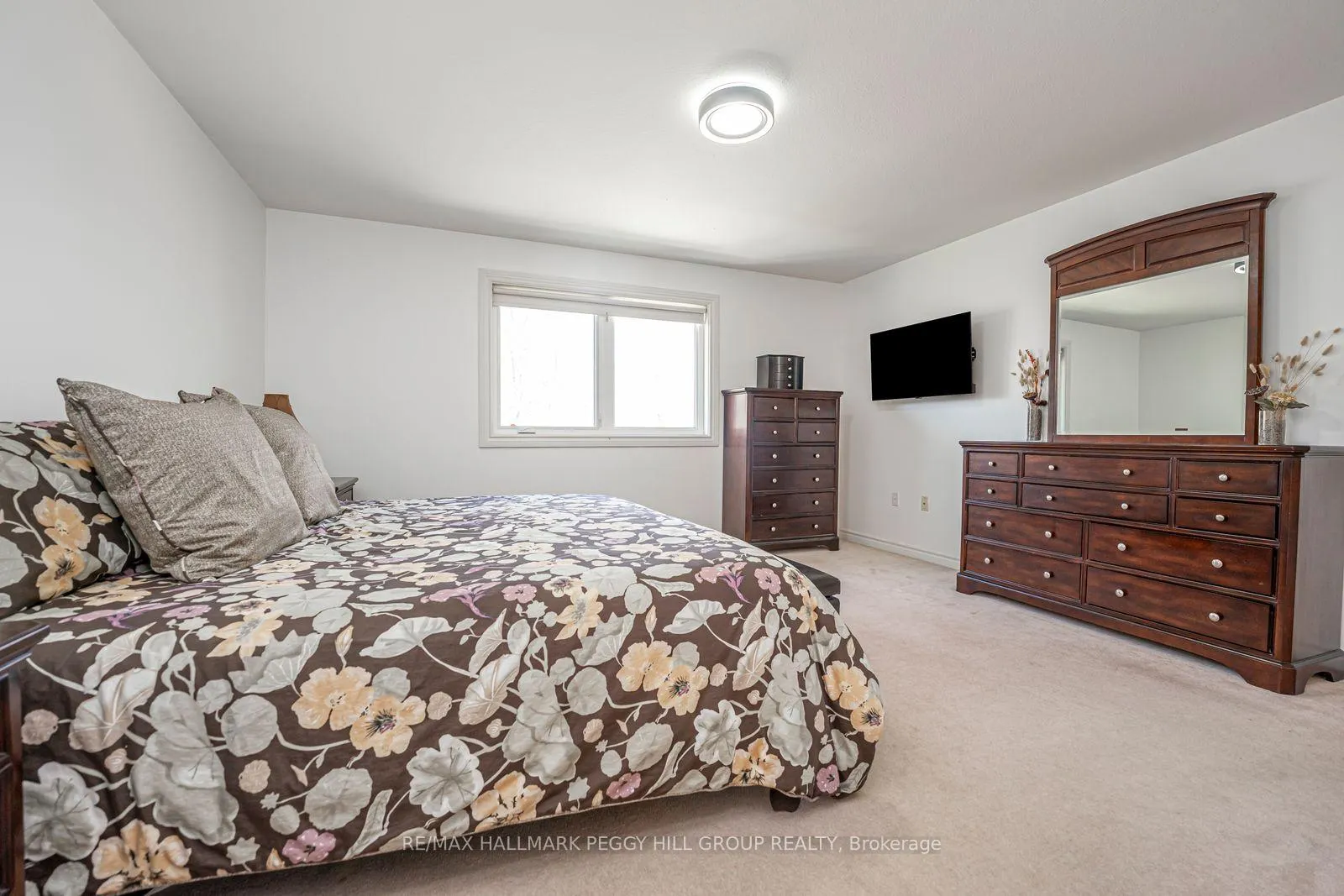 Photo 11 of 44 Nicklaus Drive, Barrie, East Bayfield — HOMEH
