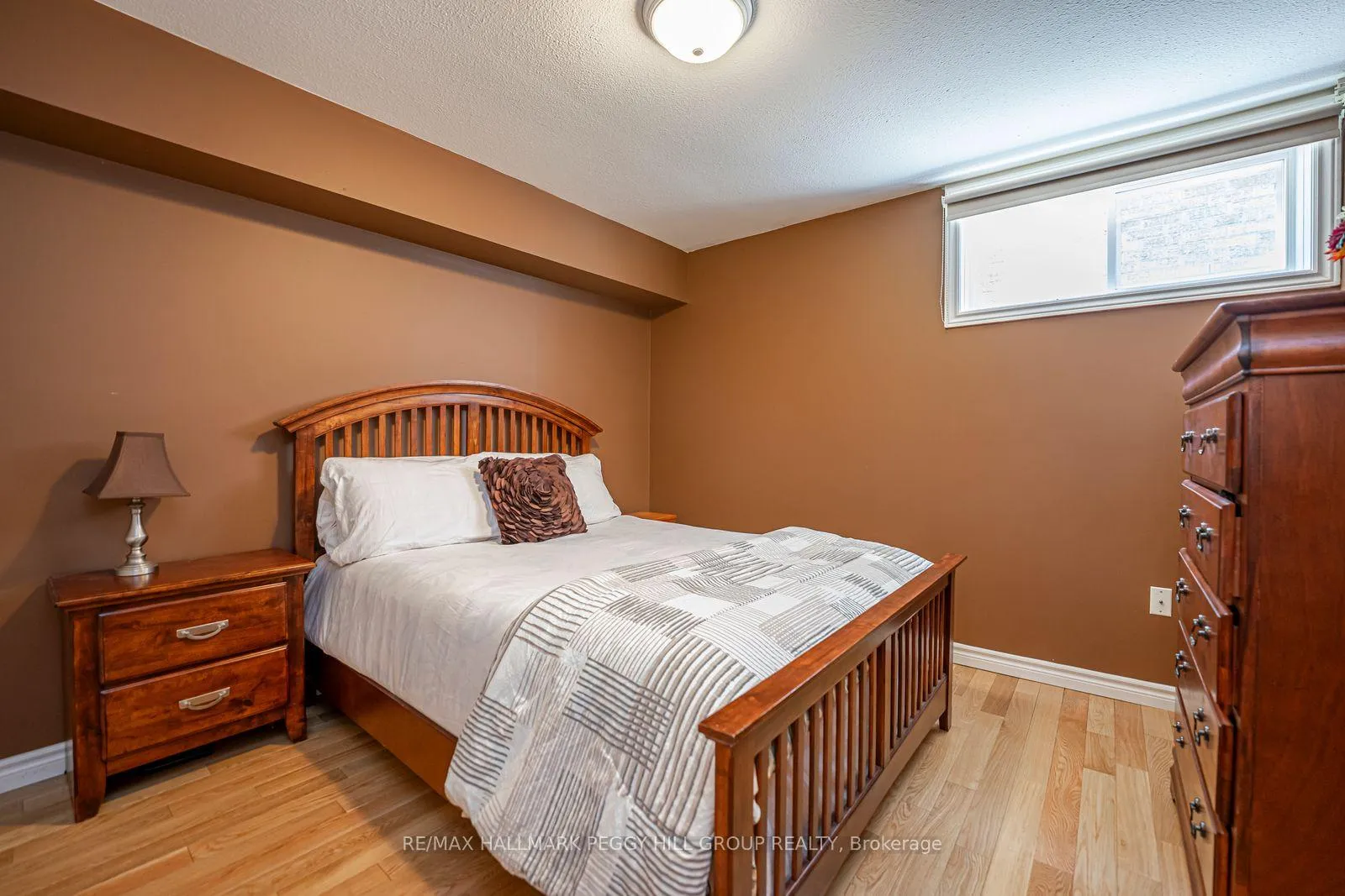 Photo 17 of 44 Nicklaus Drive, Barrie, East Bayfield — HOMEH