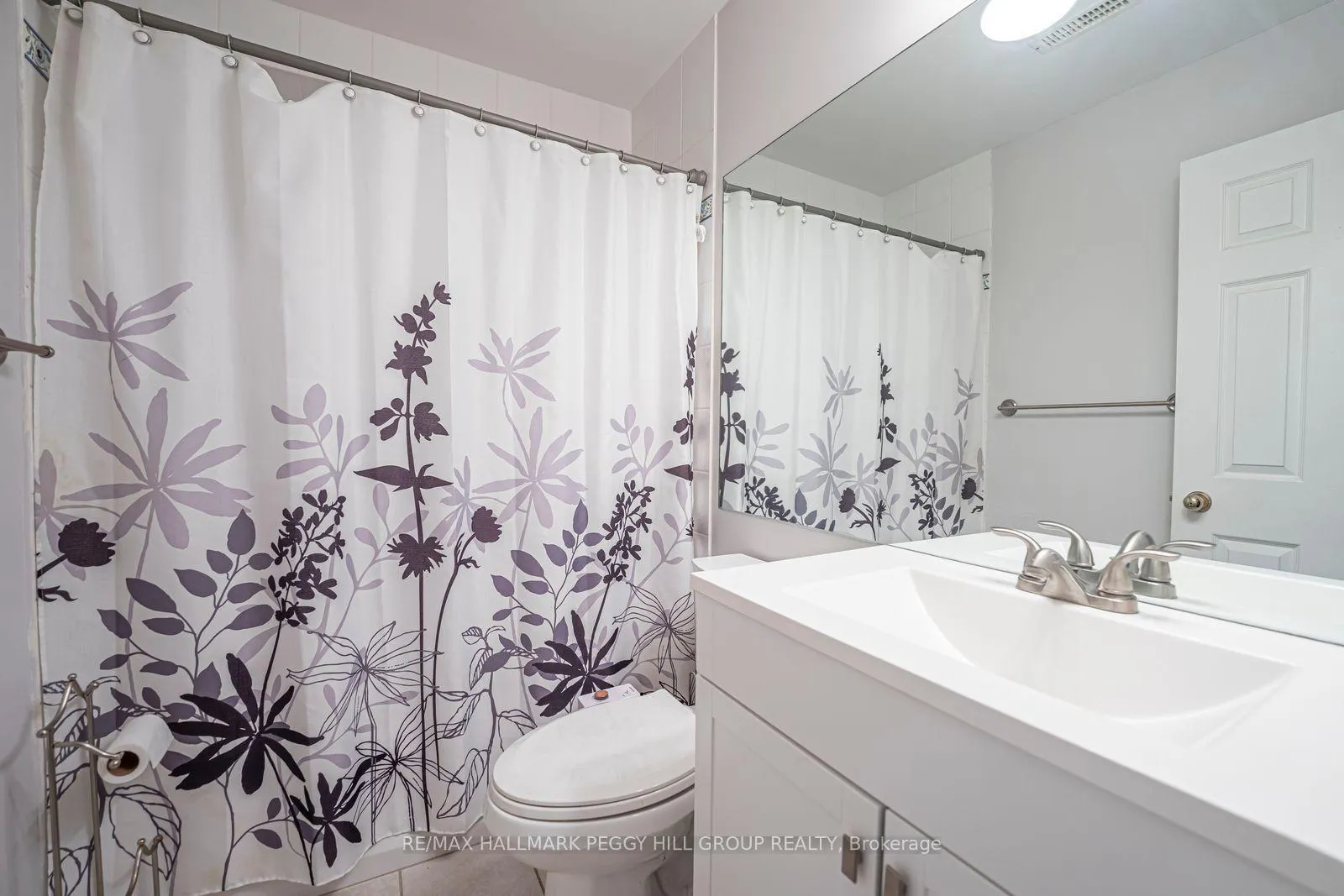 Photo 18 of 44 Nicklaus Drive, Barrie, East Bayfield — HOMEH