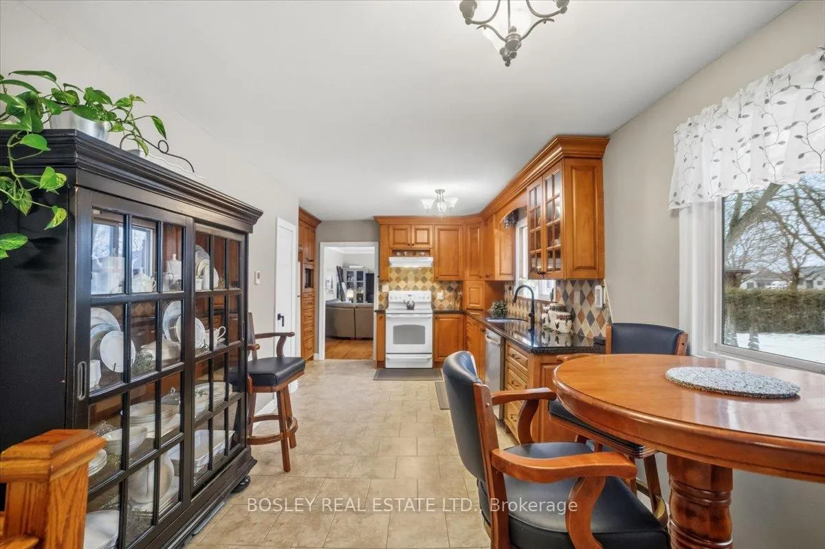 Photo 5 of 9376 Wellington Rd 124, Erin, Rural Erin — HOMEH