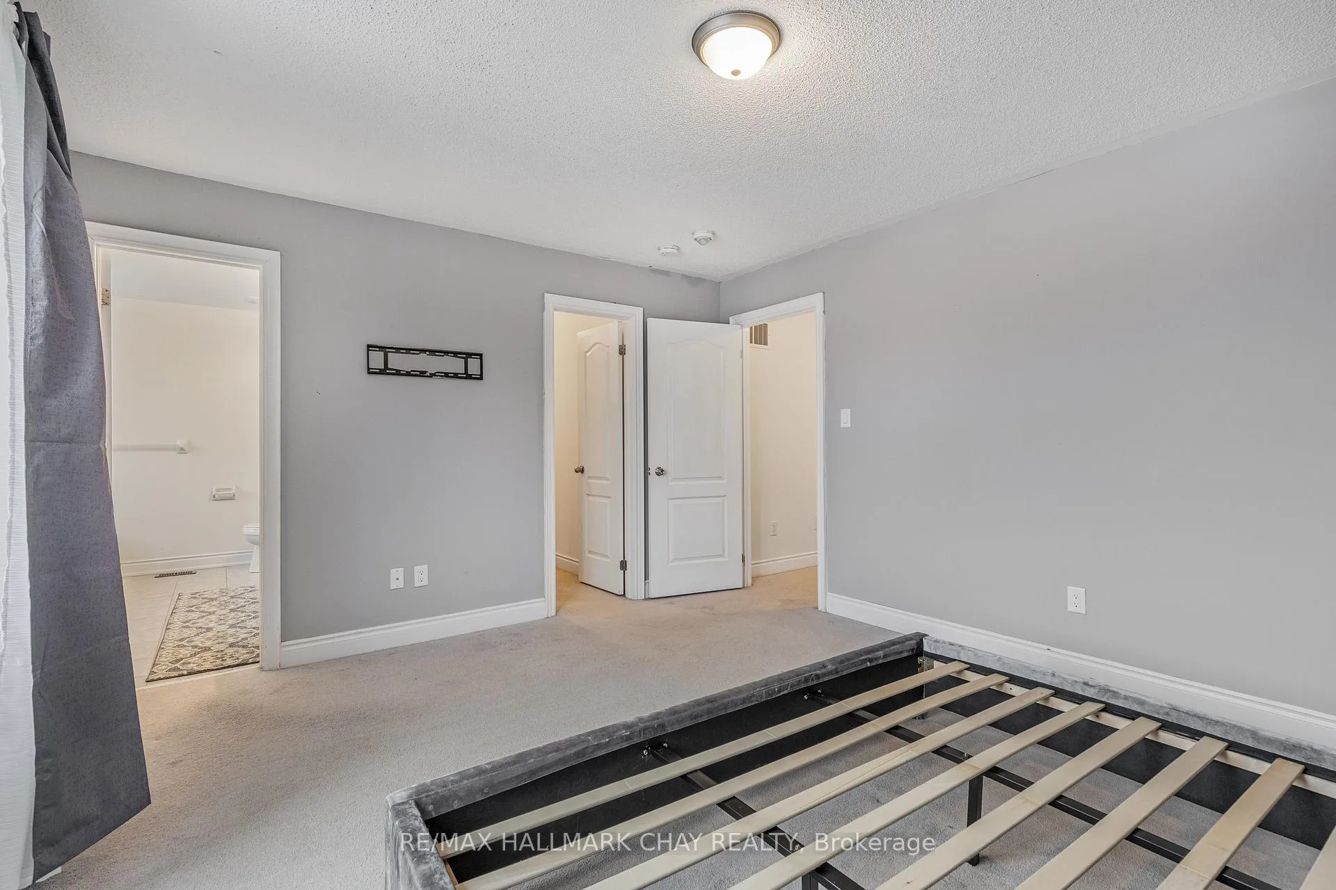 Photo 12 of 1340 Lormel Gate, Innisfil, Lefroy — HOMEH