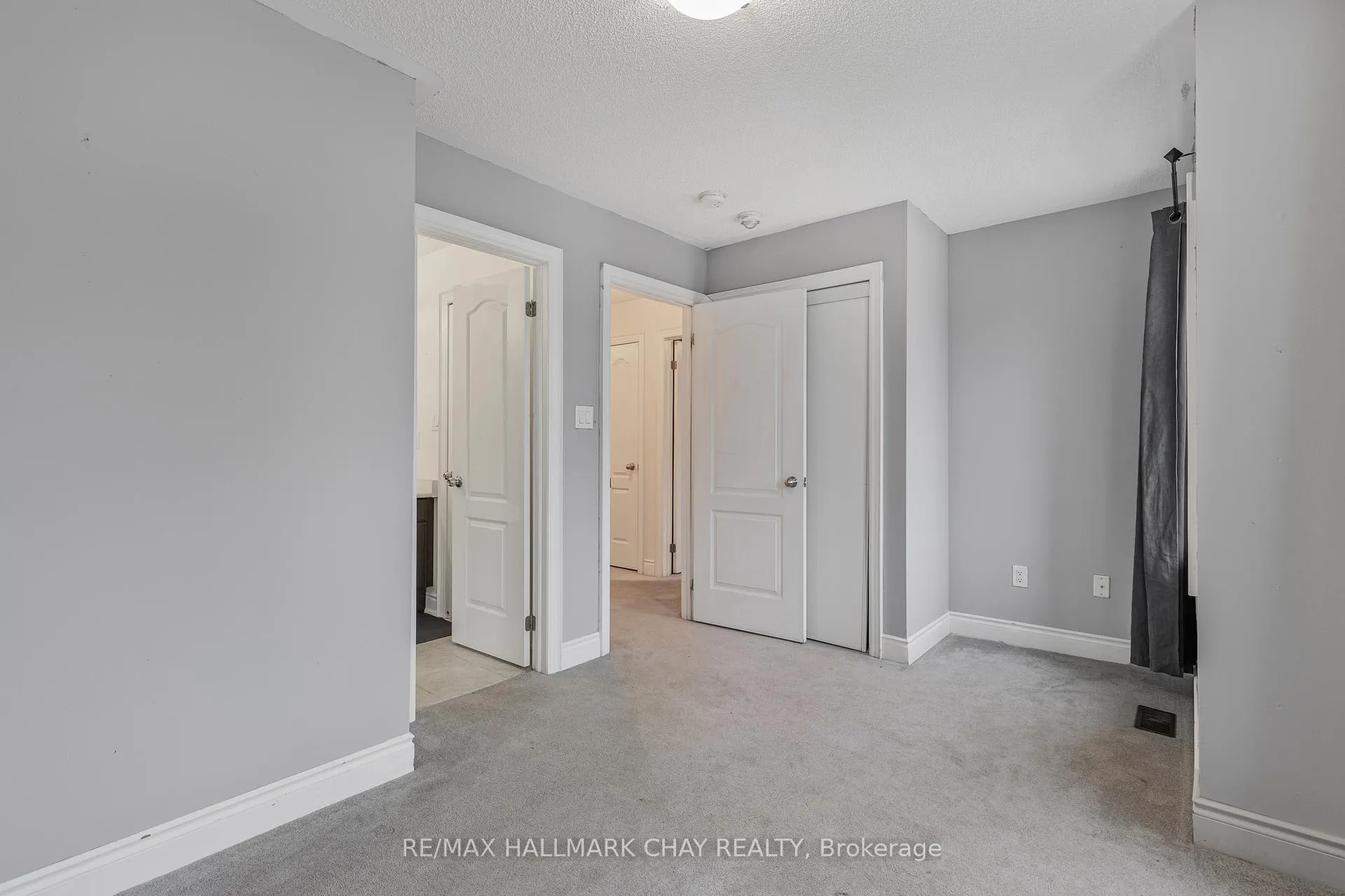 Photo 18 of 1340 Lormel Gate, Innisfil, Lefroy — HOMEH