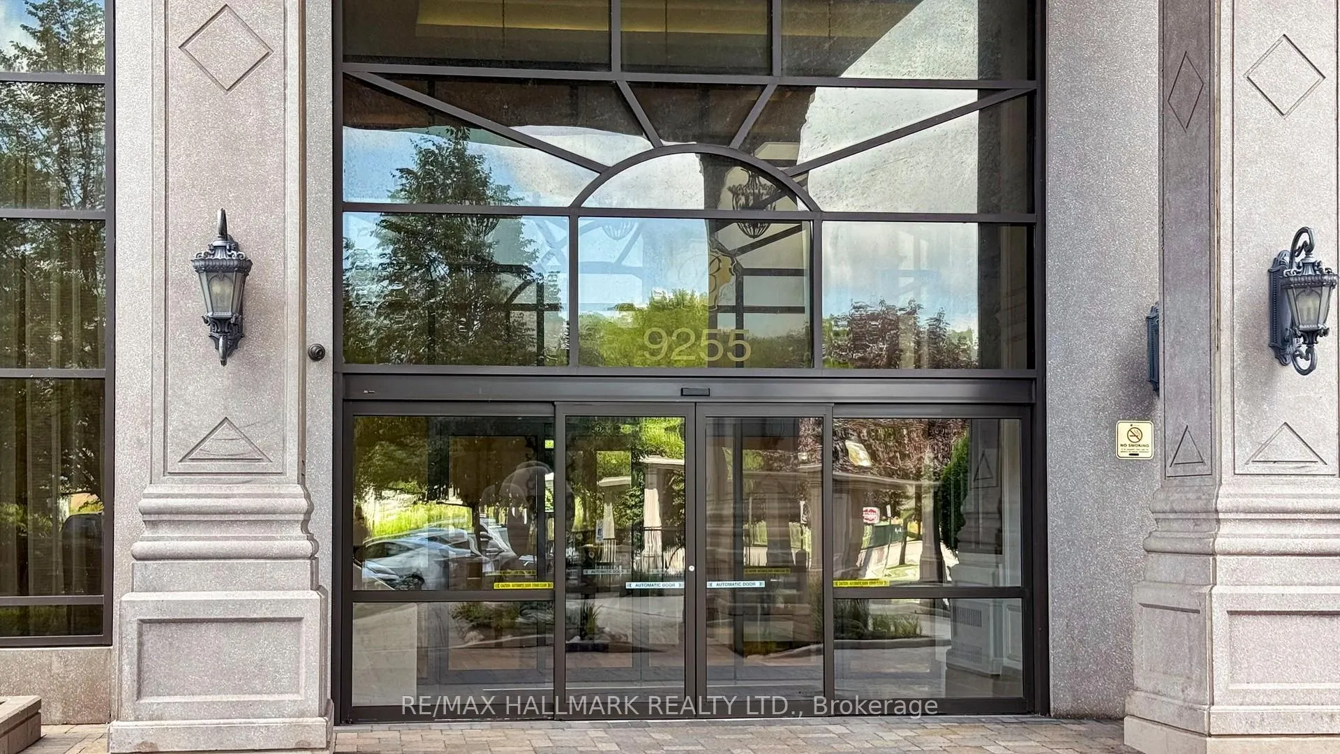 Photo 3 of Unit 809, 9255 Jane St Street, Vaughan, Maple — HOMEH
