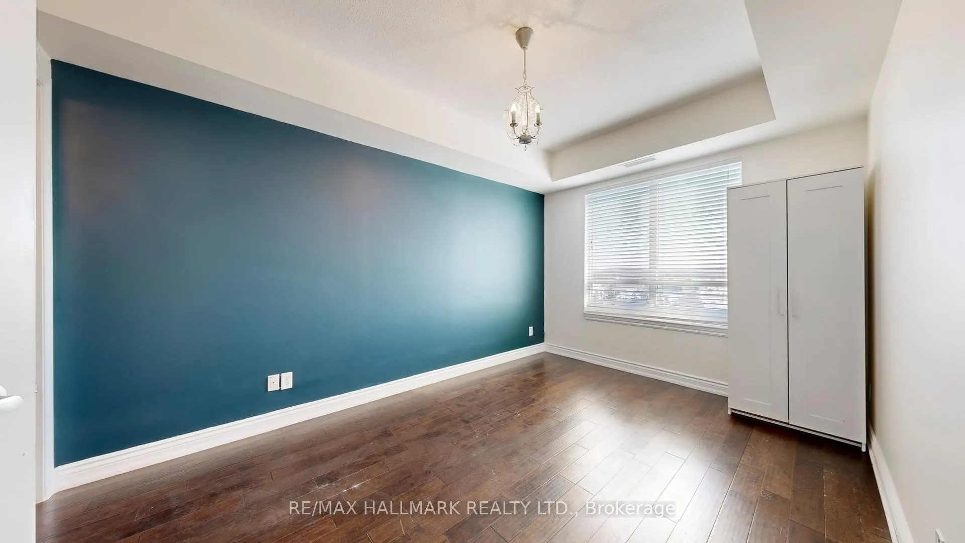 Photo 11 of Unit 809, 9255 Jane St Street, Vaughan, Maple — HOMEH