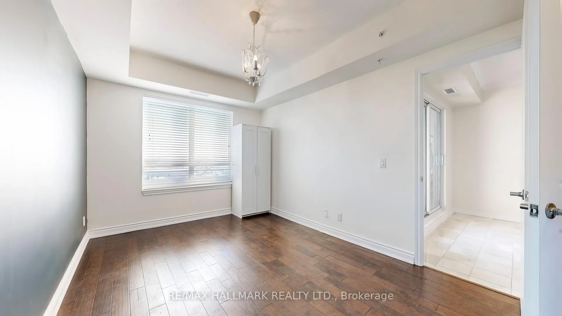 Photo 12 of Unit 809, 9255 Jane St Street, Vaughan, Maple — HOMEH