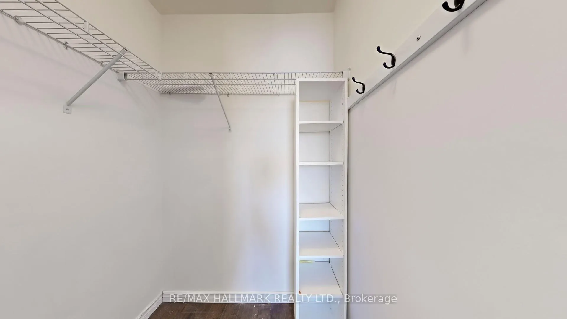 Photo 14 of Unit 809, 9255 Jane St Street, Vaughan, Maple — HOMEH