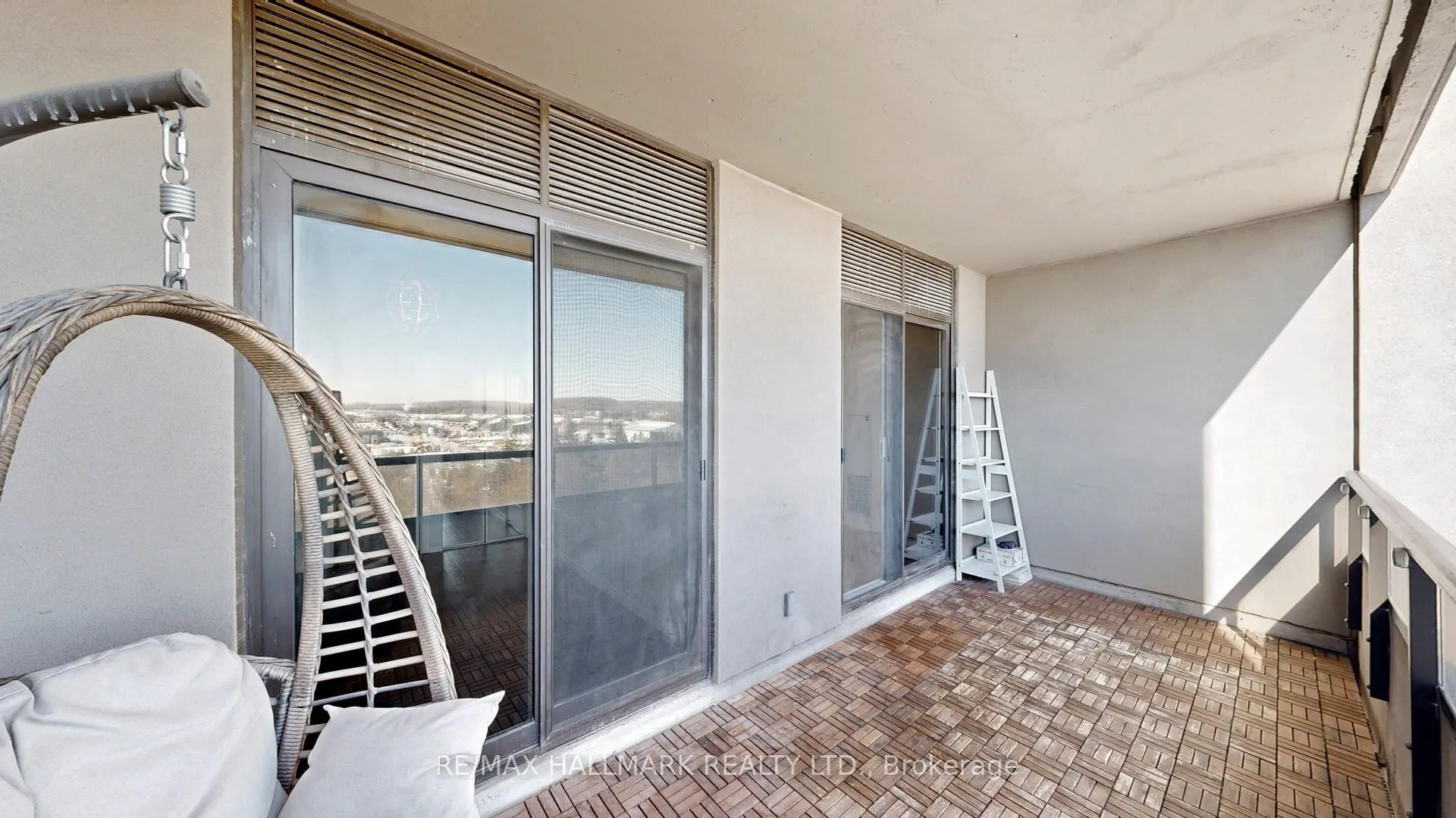 Photo 22 of Unit 809, 9255 Jane St Street, Vaughan, Maple — HOMEH